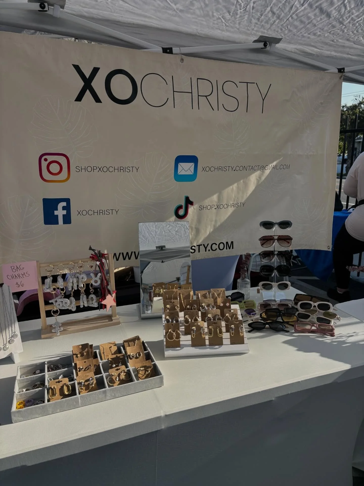 Popped up this last weekend @shopsmallsoiree 💖 

Had an amazing time getting back out there and meeting you babes!