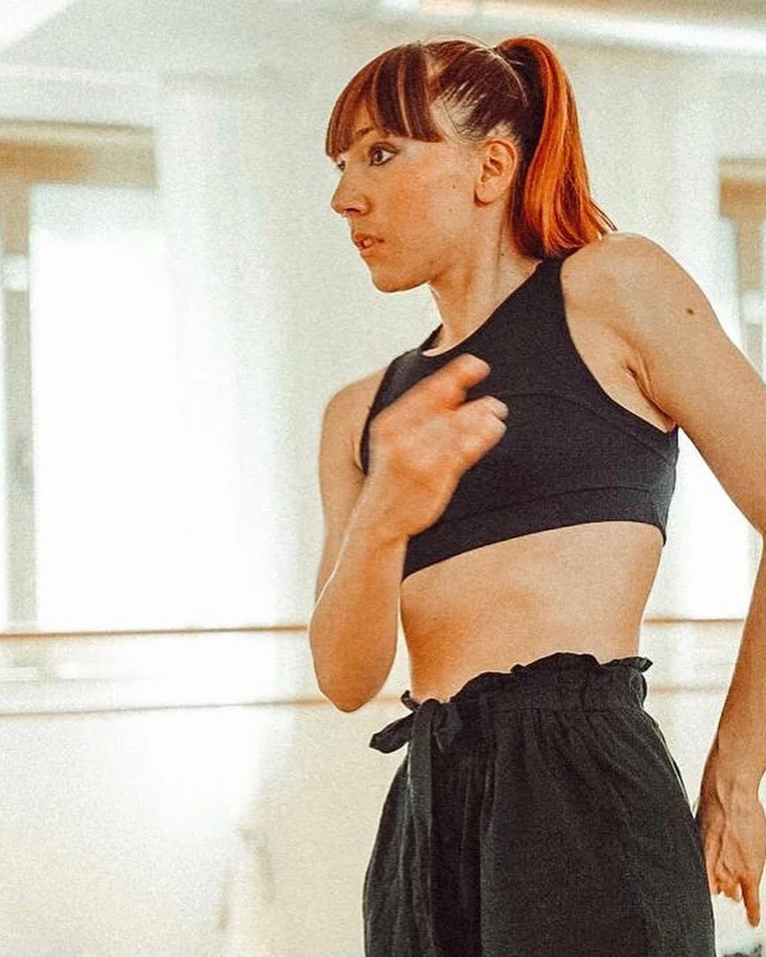 Le mascherine non coprono la bellezza e la determinazione cos&igrave; come l&rsquo;emozione. 
Heels Requested condensa i miei 20 anni di danza di cui 10 passati sul palco o dietro le telecamere. Con oggi inizia e si aggiunge ufficialmente una nuova f