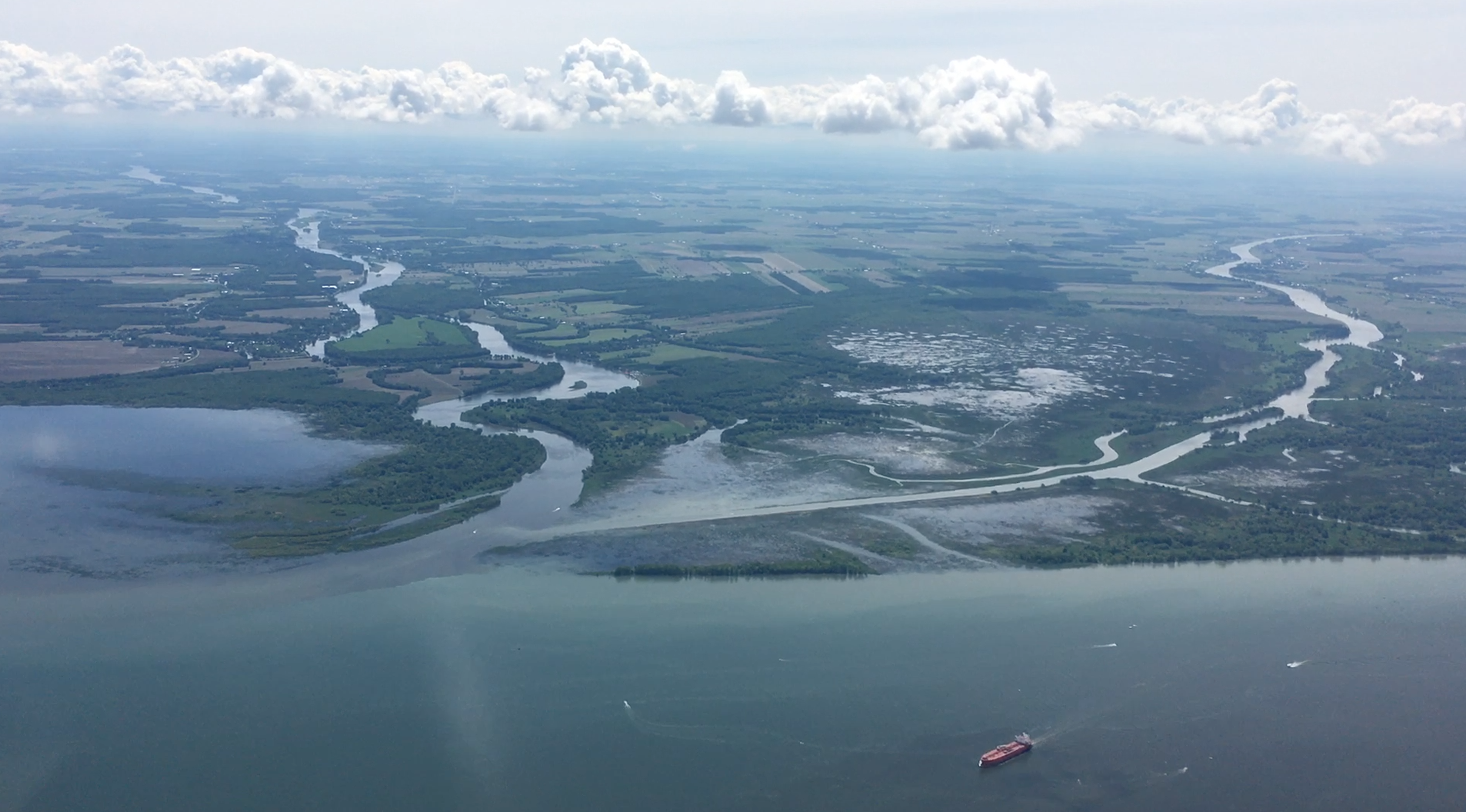 Fleuve St-Laurent : convergence des rivières St-François et Yamaska