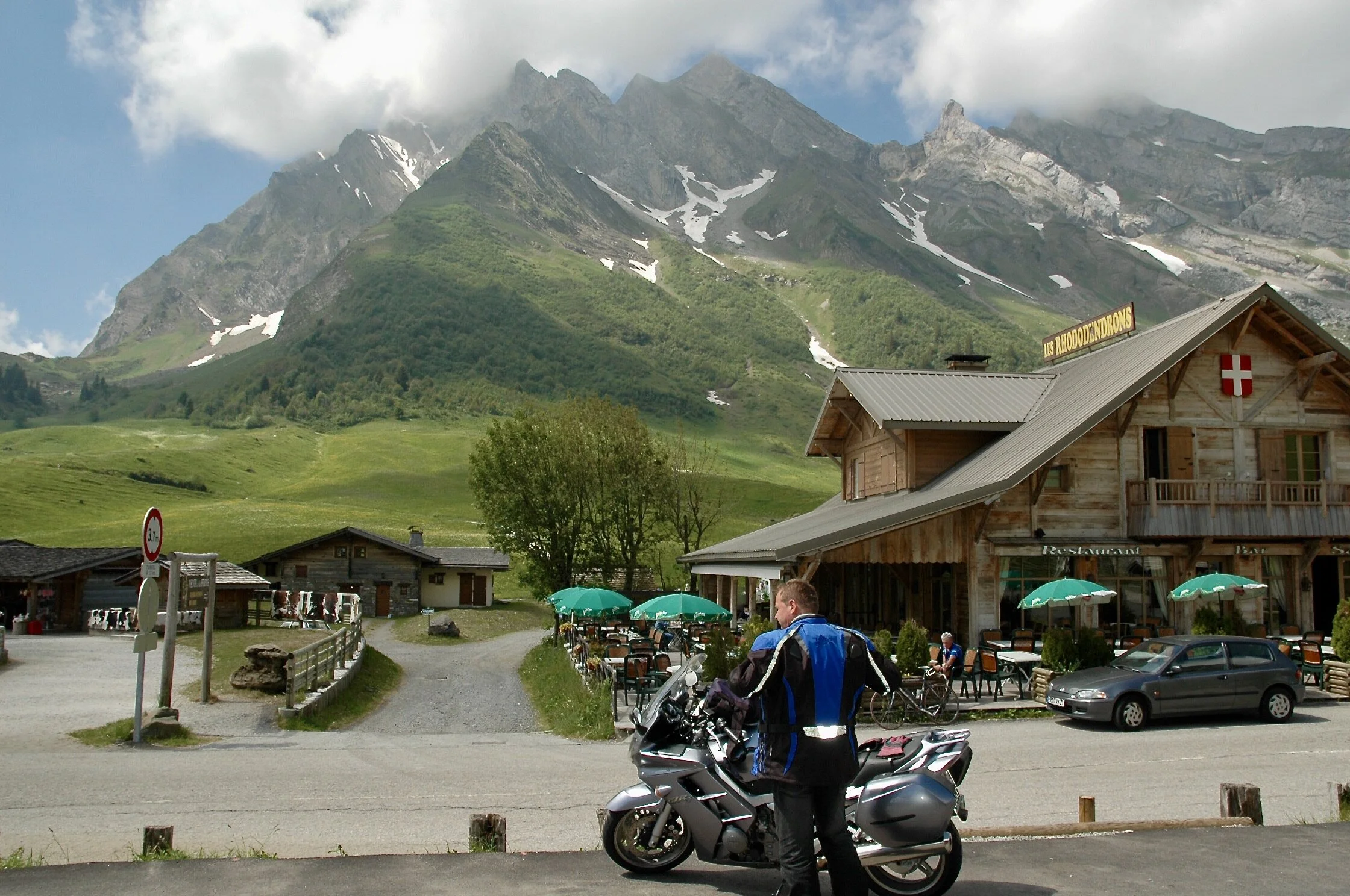 Le col des Aravis
