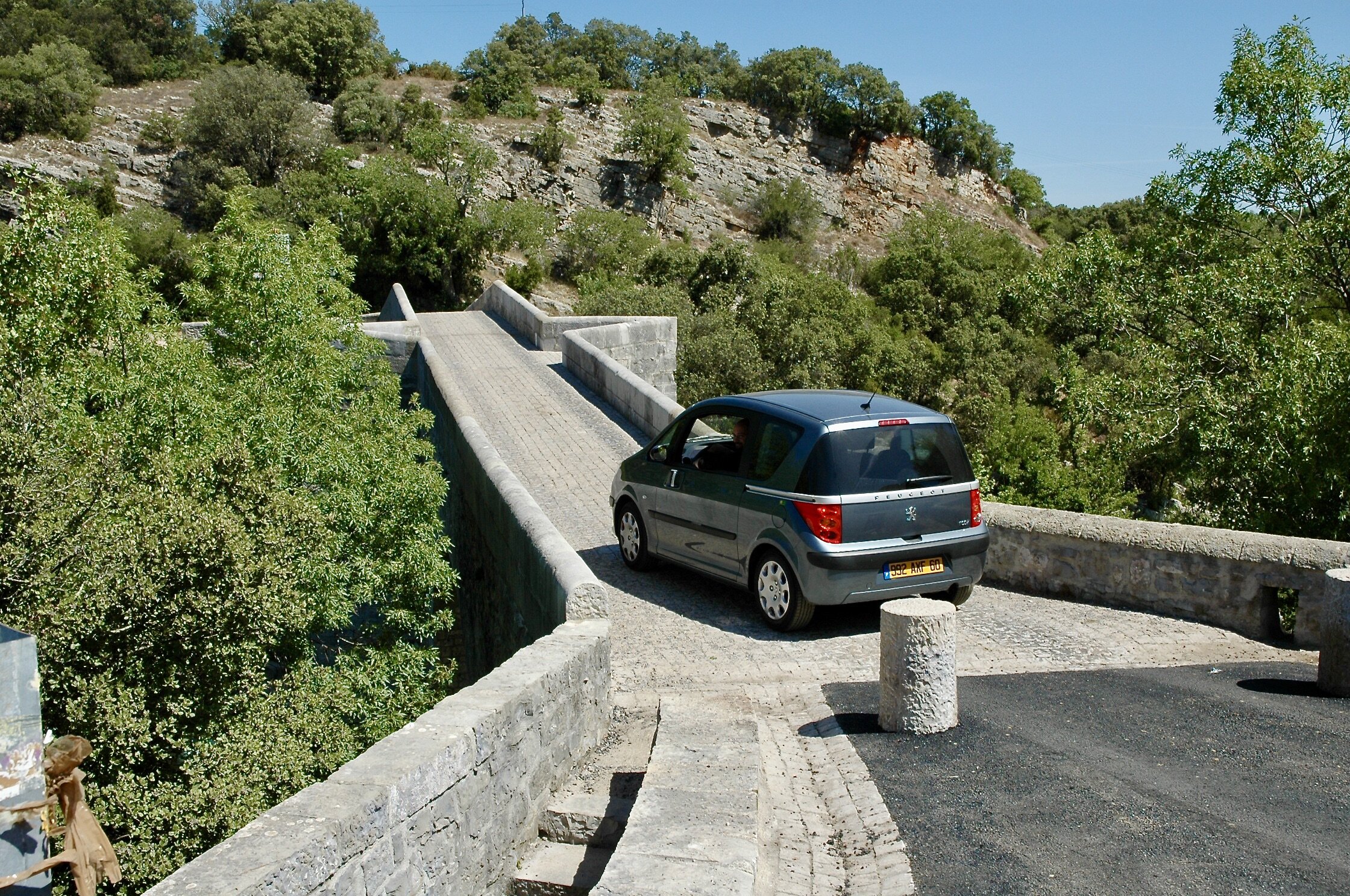 Pont de Saint-Étienne d'Issensac sur l'Hérault