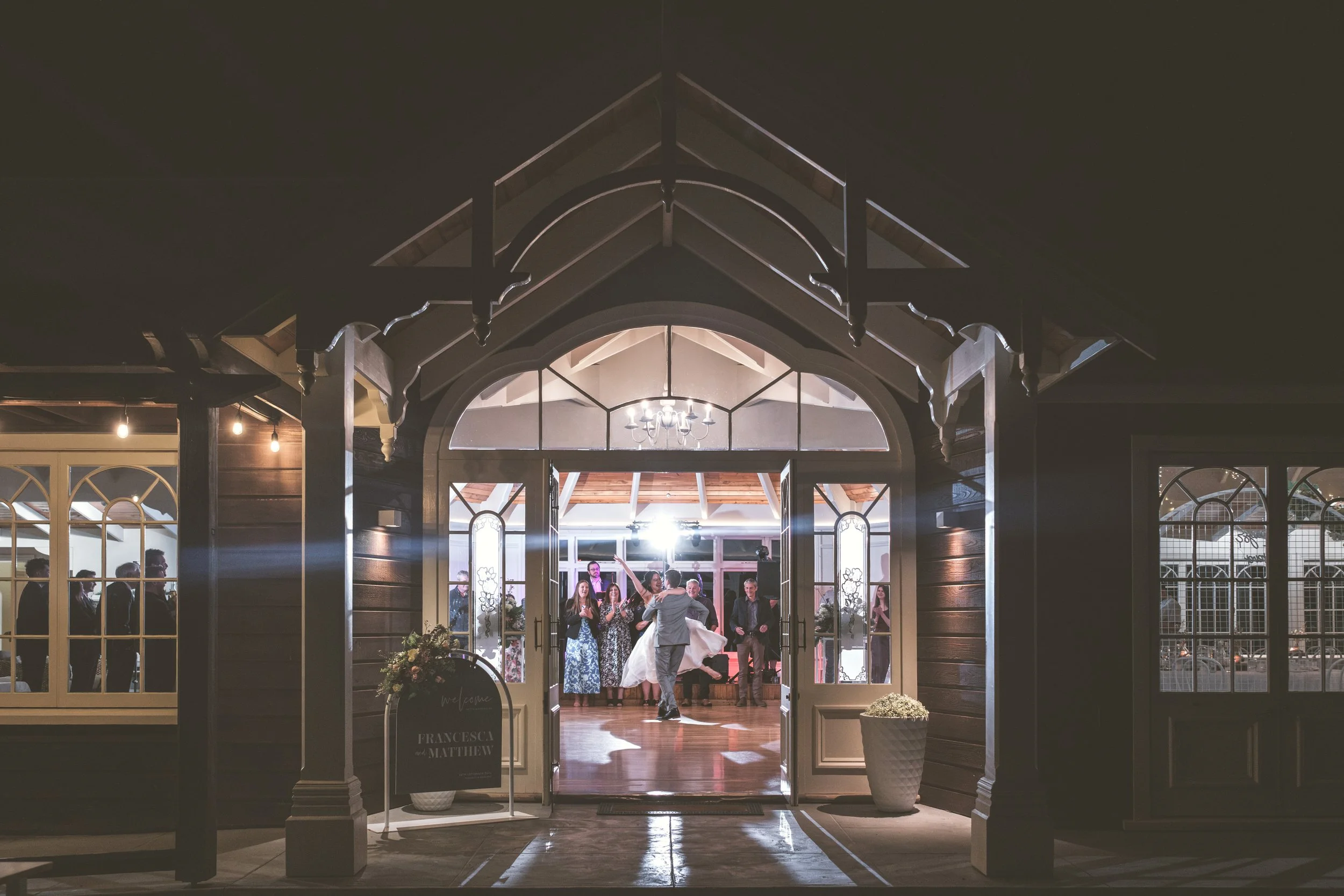 Slideshow // Fran + Matt's Christchurch Wedding at Pemberton Gardens