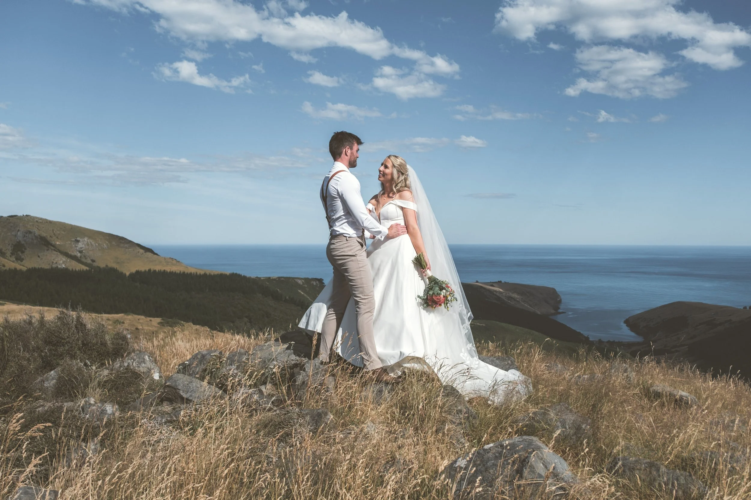 Slideshow // Lana + Stephen's Akaroa Wedding at Mt Vernon Lodge.