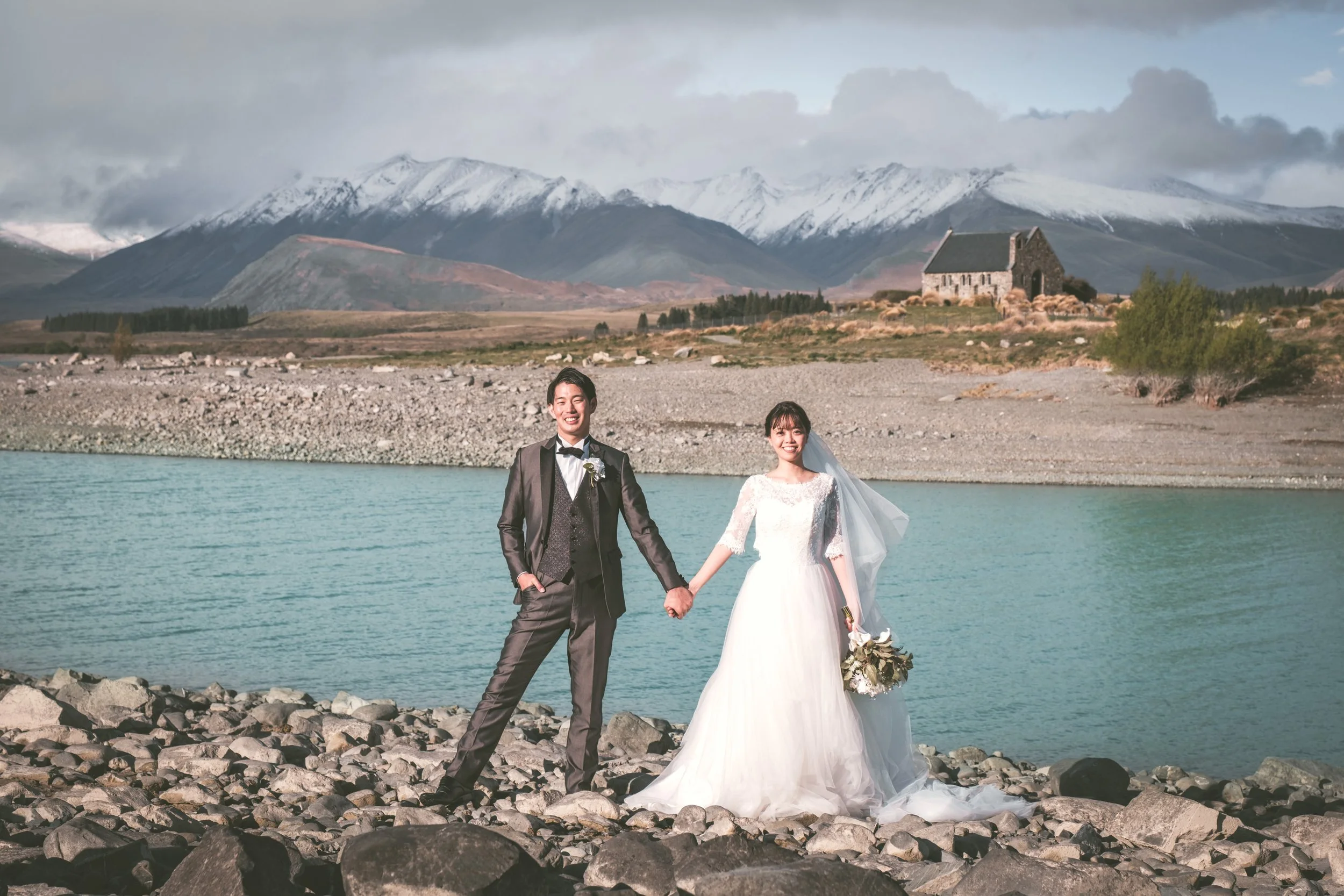Slideshow // Takahiro + Aimi Wedding Portraits in Akaroa and Tekapo