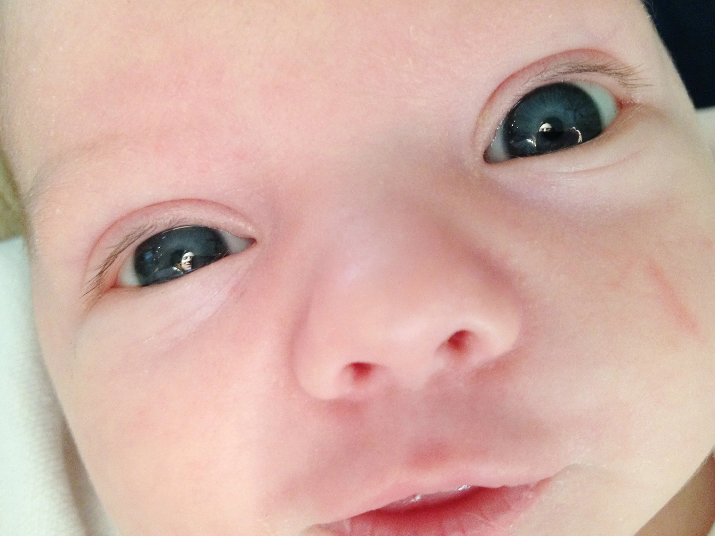 CharlyReflectionInEyes_002.jpg