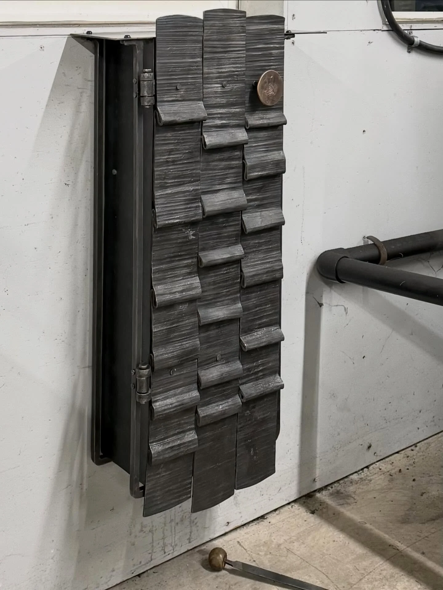 A new wall cabinet with a new idea of folding metal after being textured to give the look of it dripping. It&rsquo;s cold here -18 this morning nothing is dripping 
#blacksmith #handmadefurniture #sculpturalfurniture #forged #contemporaryart