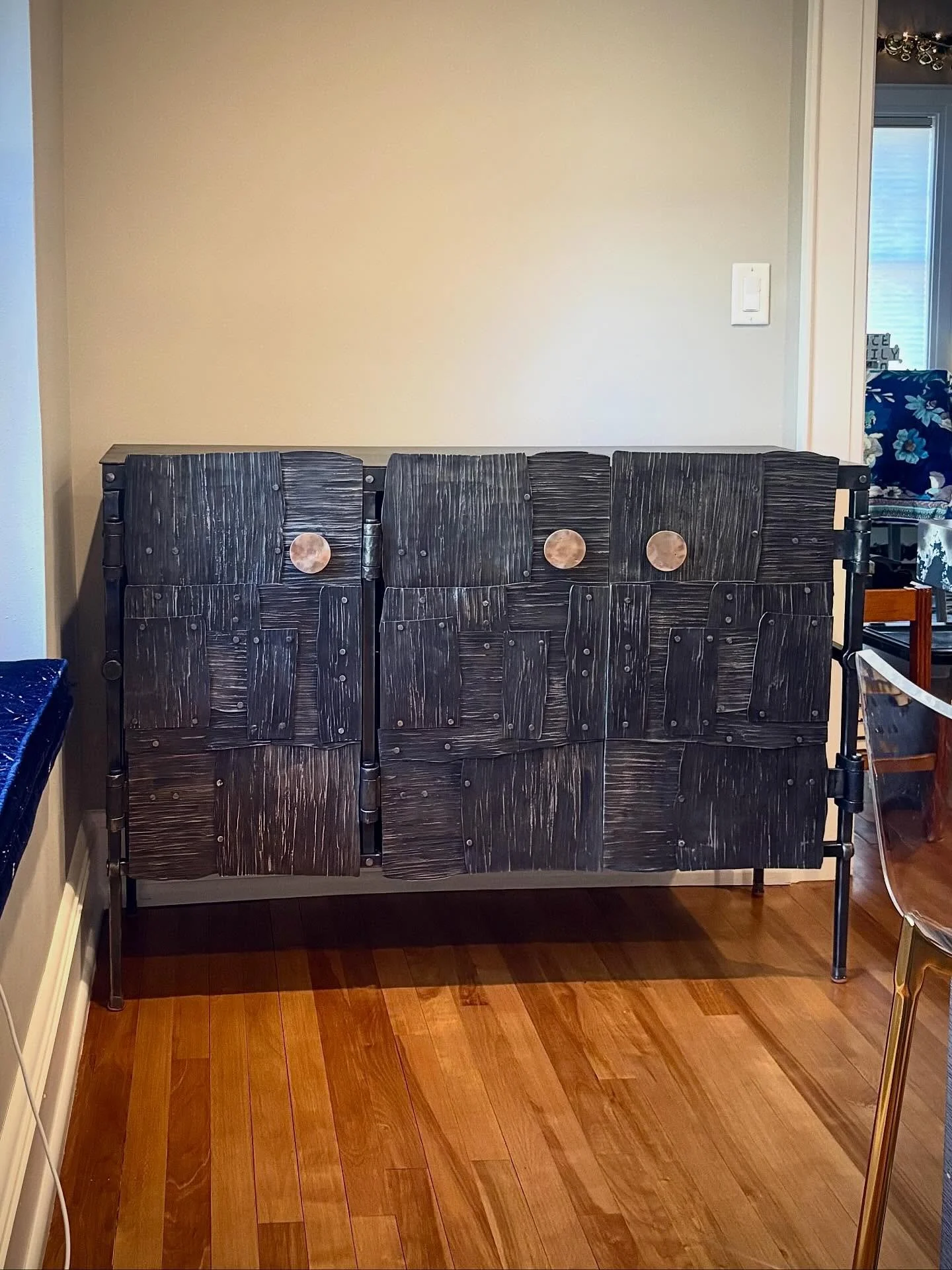 I delivered this custom size three door cabinet with forged bronze door pulls to Milwaukee today. A lot of my work is custom sized and I usually ship on fright trucks all over the US but today was only about a 2 hour drive. 
#blacksmith #handmade #ca