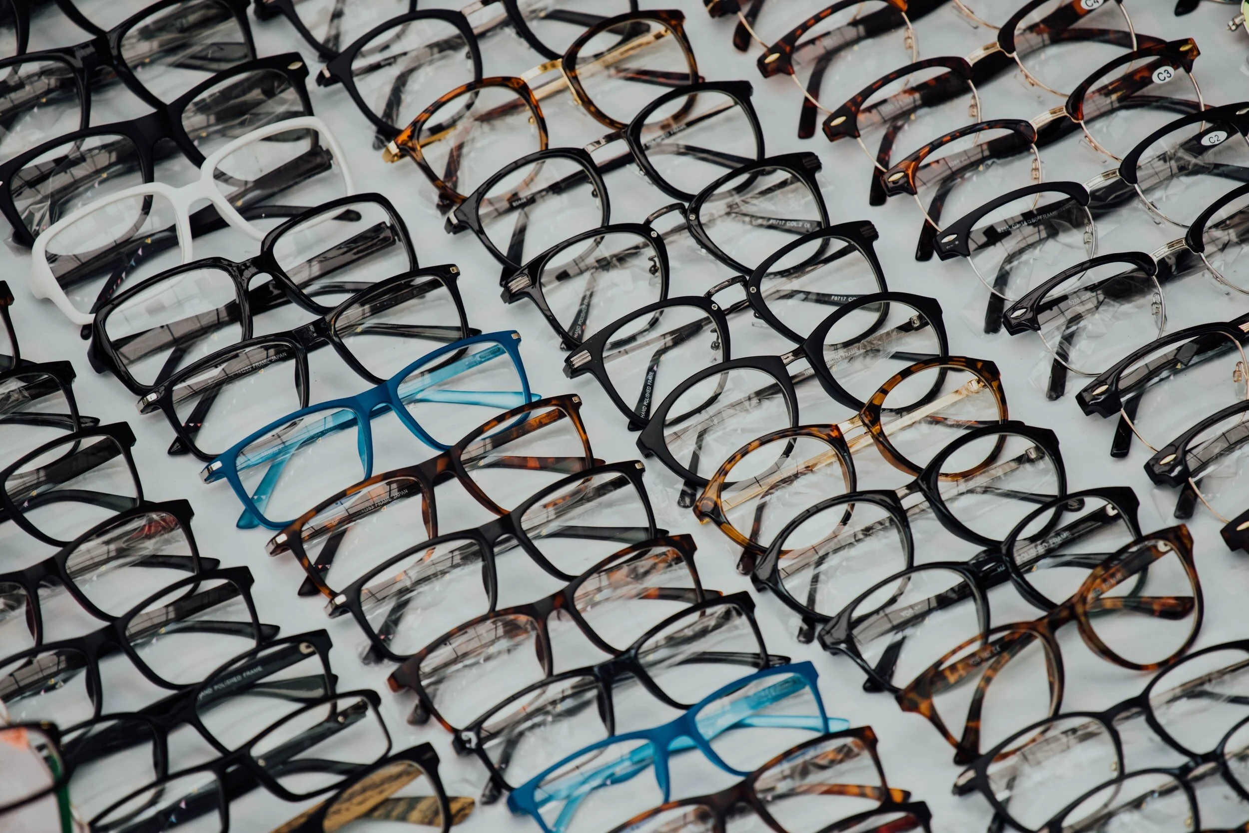 5 DESIGNER CAT-EYE FRAMES YOU NEED TO SEE