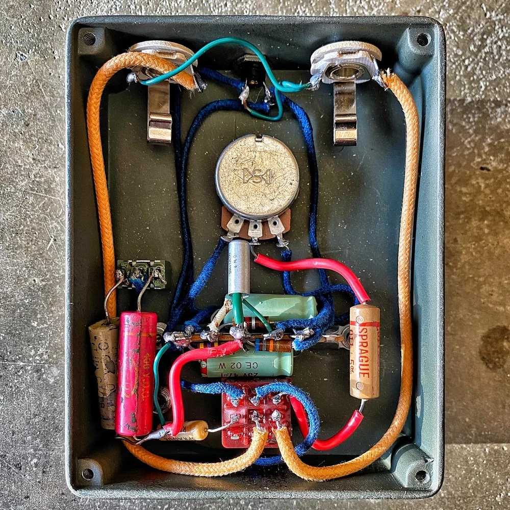 【希少】Fireplace Classic Treble Booster Decades of Tone – New BMG Treble Booster Classic – brianmay.com