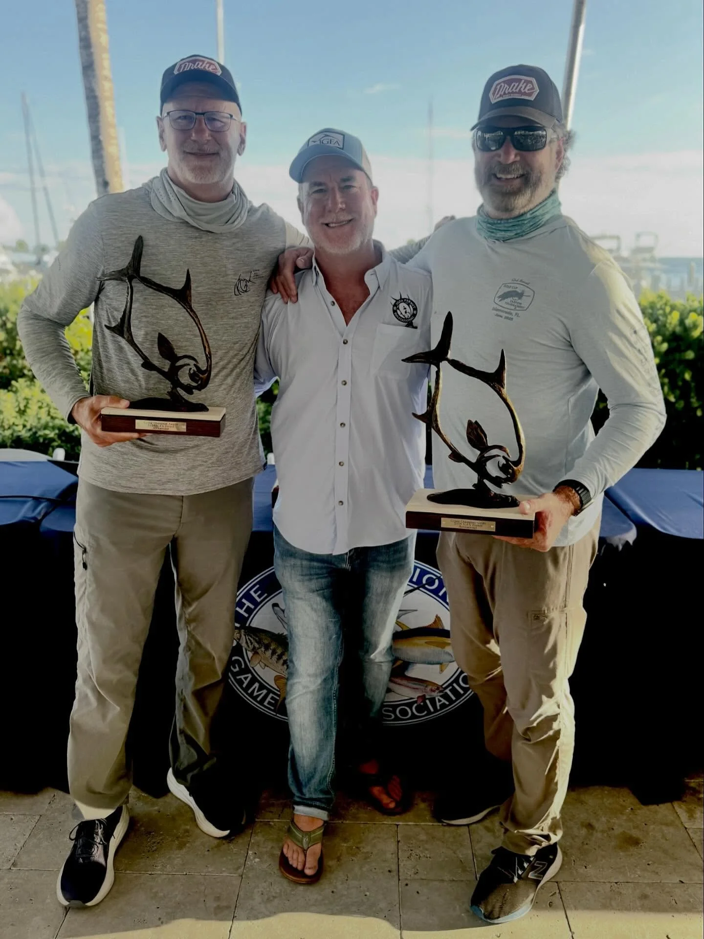Congratulations to @tarpona11ey and @capt_chad_huff  on a 🥇 first place finish in the @theigfa permit invitational. Well done and well deserved! #drakeskiffs #drakeboatworks #neversettle