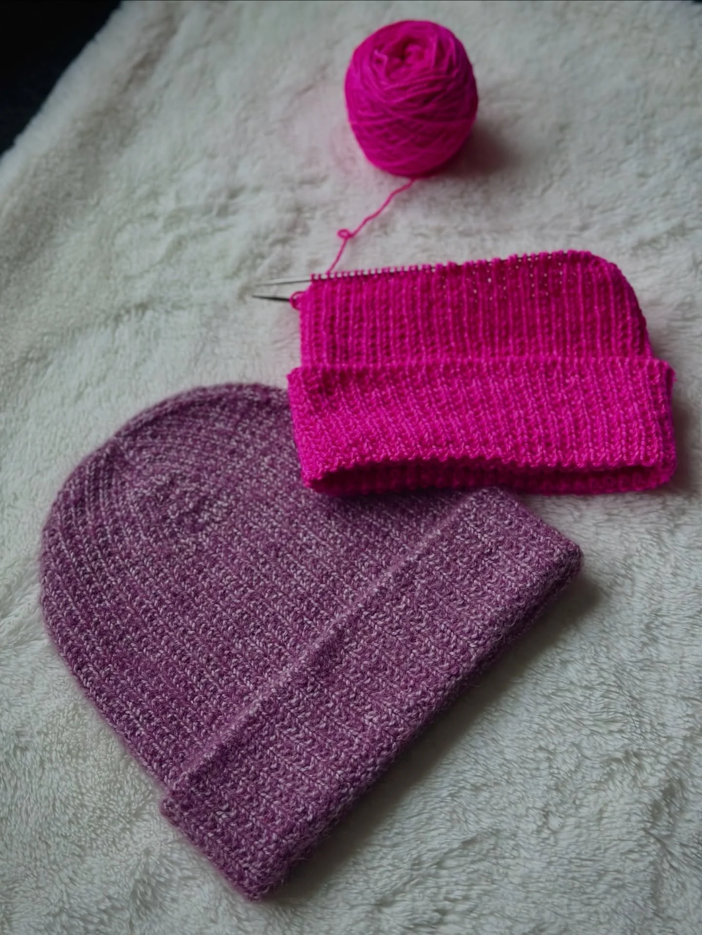 For anyone who helped me vote on my next beanie color, the winner is pink! Ok, so truth be told, blue won the poll on my stories, but pink won the popular vote on YouTube and that was where my heart was leaning. It&rsquo;s so hot pink that my camera 