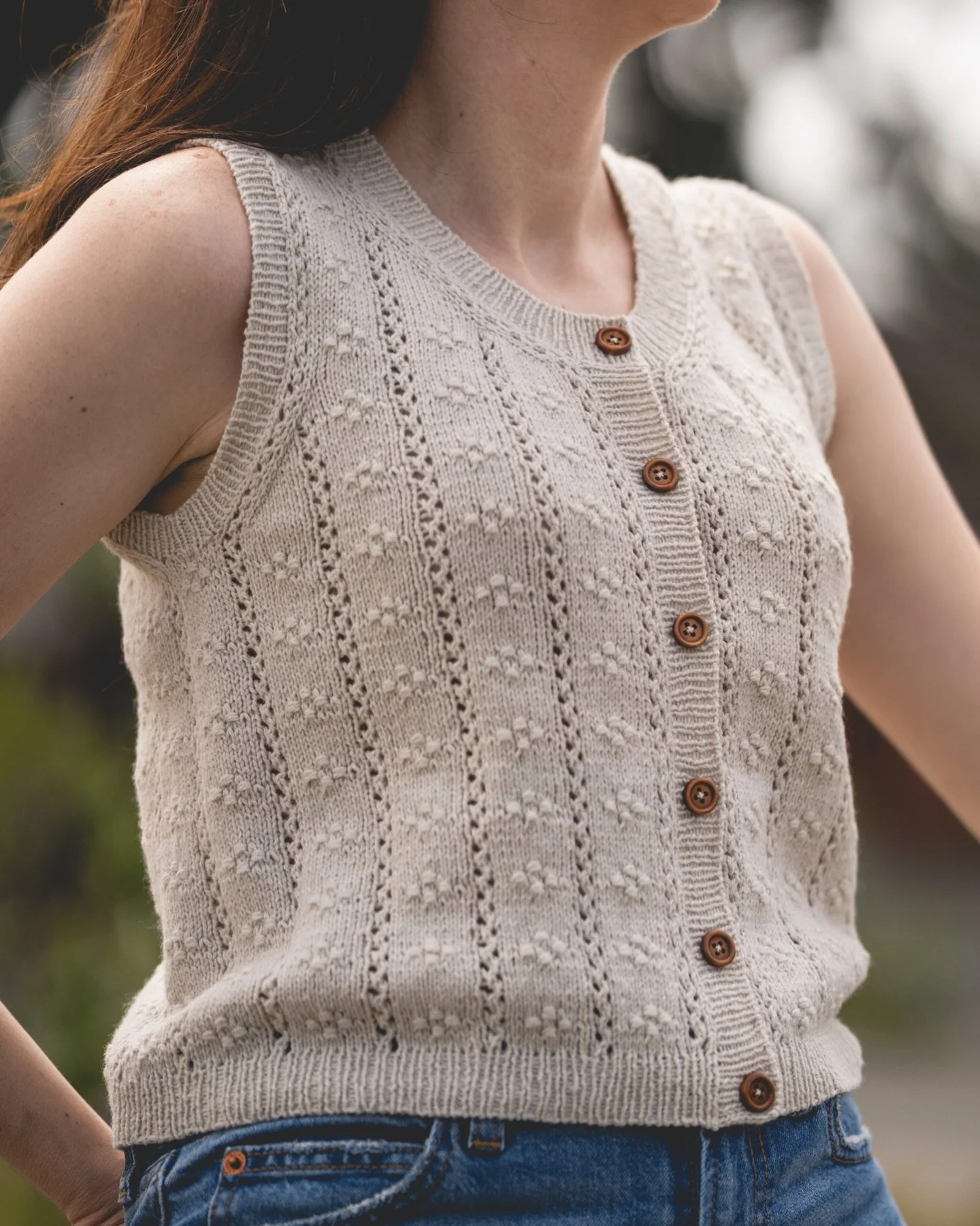✨Ravenna Sleeveless button-down details✨

When I finished this first sample, I said to myself that this might be the prettiest thing I&rsquo;ve ever knit. And I still stand by that.

This patterning came about from two different ideas that I merged i
