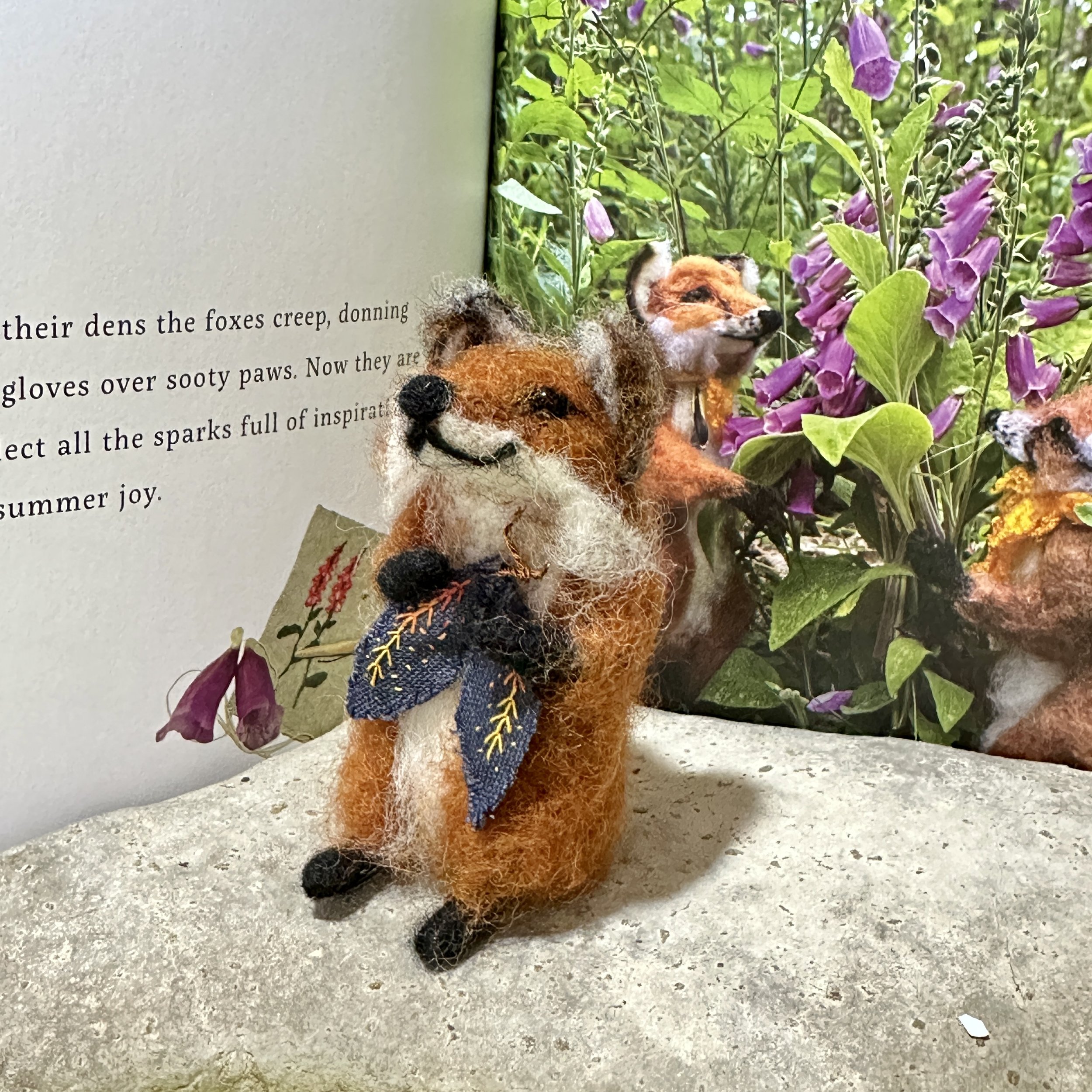 needle felted fox with brooch joy bringers .jpg
