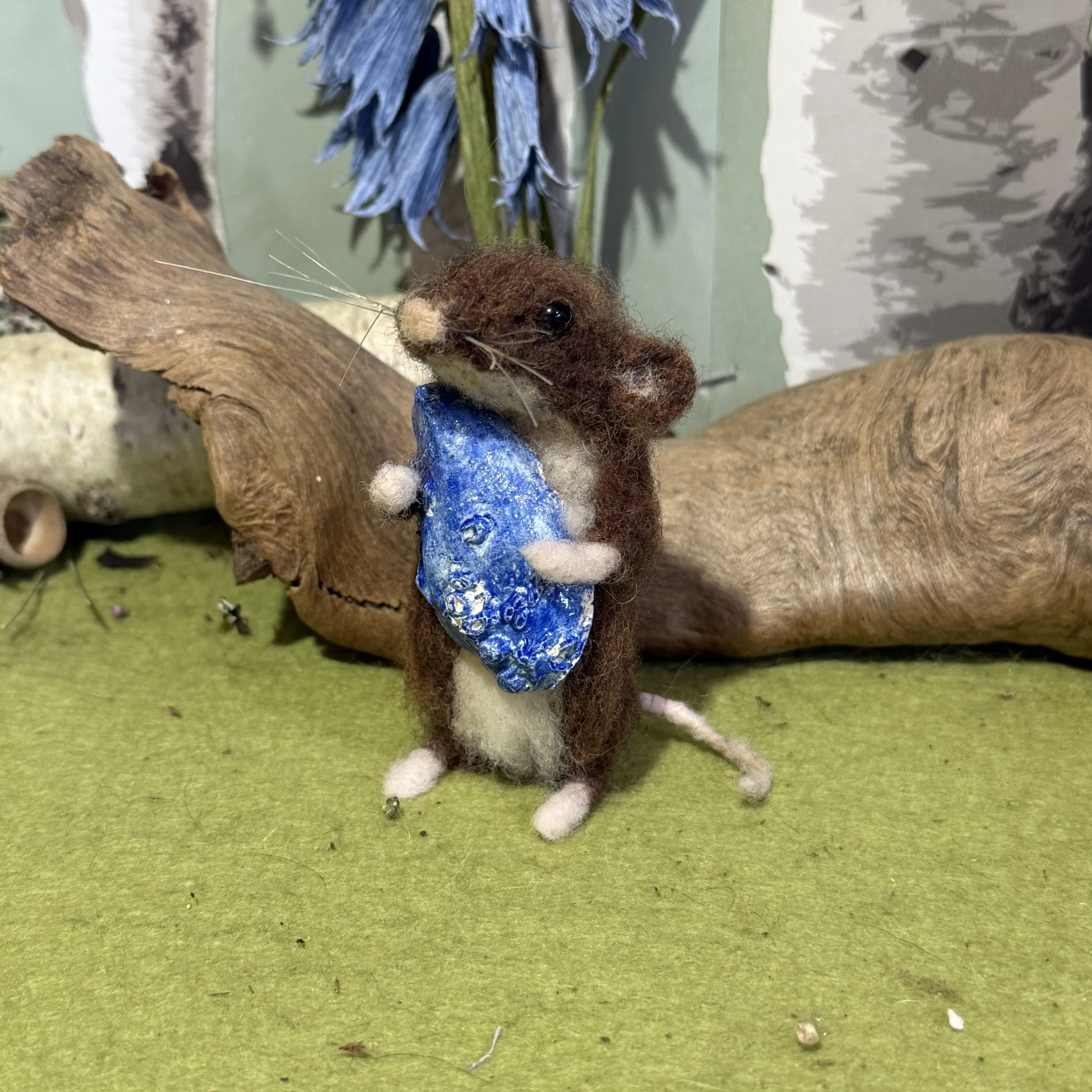 needlefelted mouse animal gift gatherers karin Celestine and the hare_2543.jpg