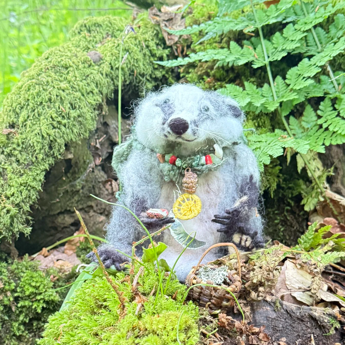 needle+felted+animal+badger++celestine+and+the+hare+_3716+2.png