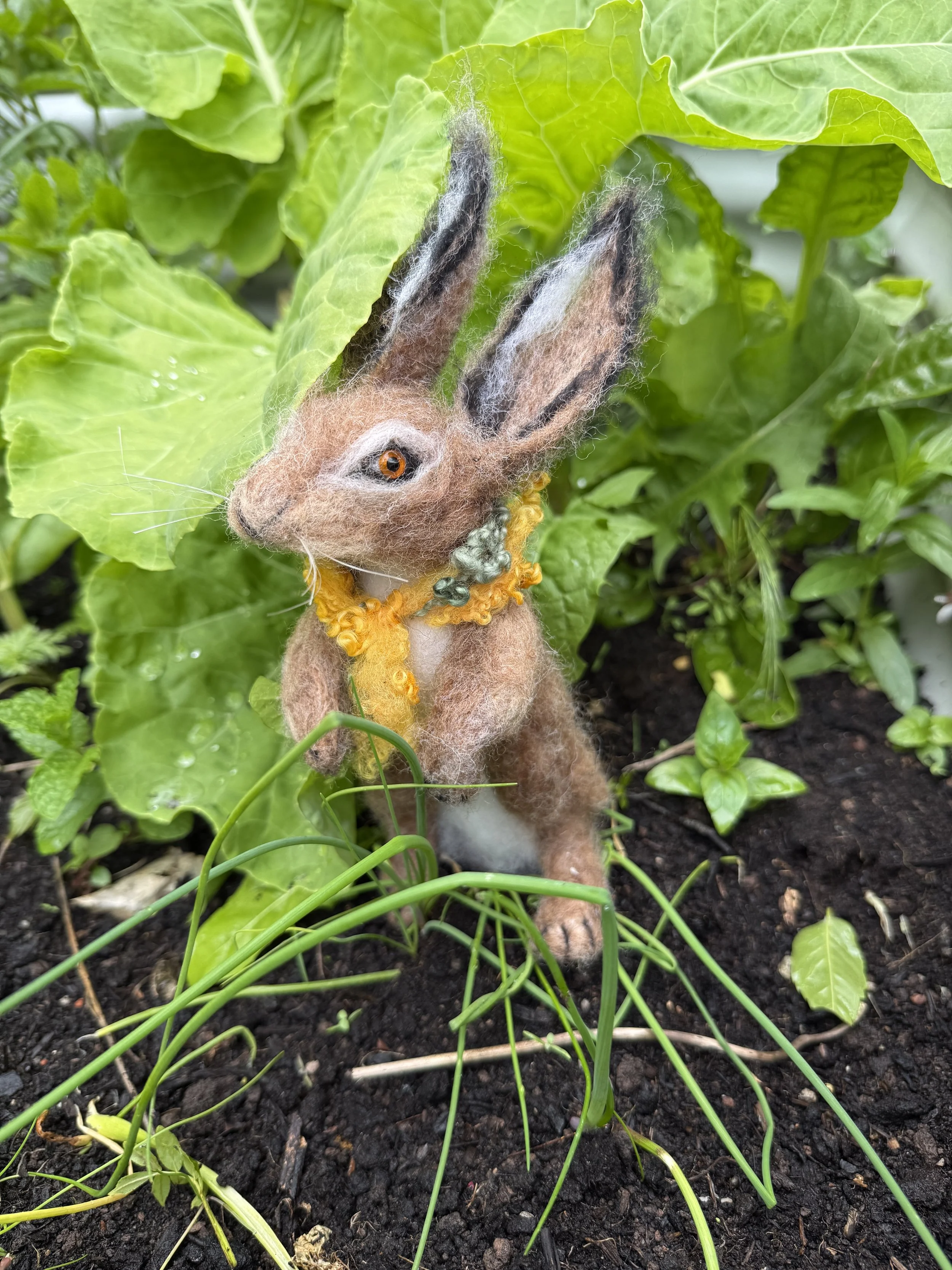 needlefelted hare celestine and the hare animal_3868.JPG