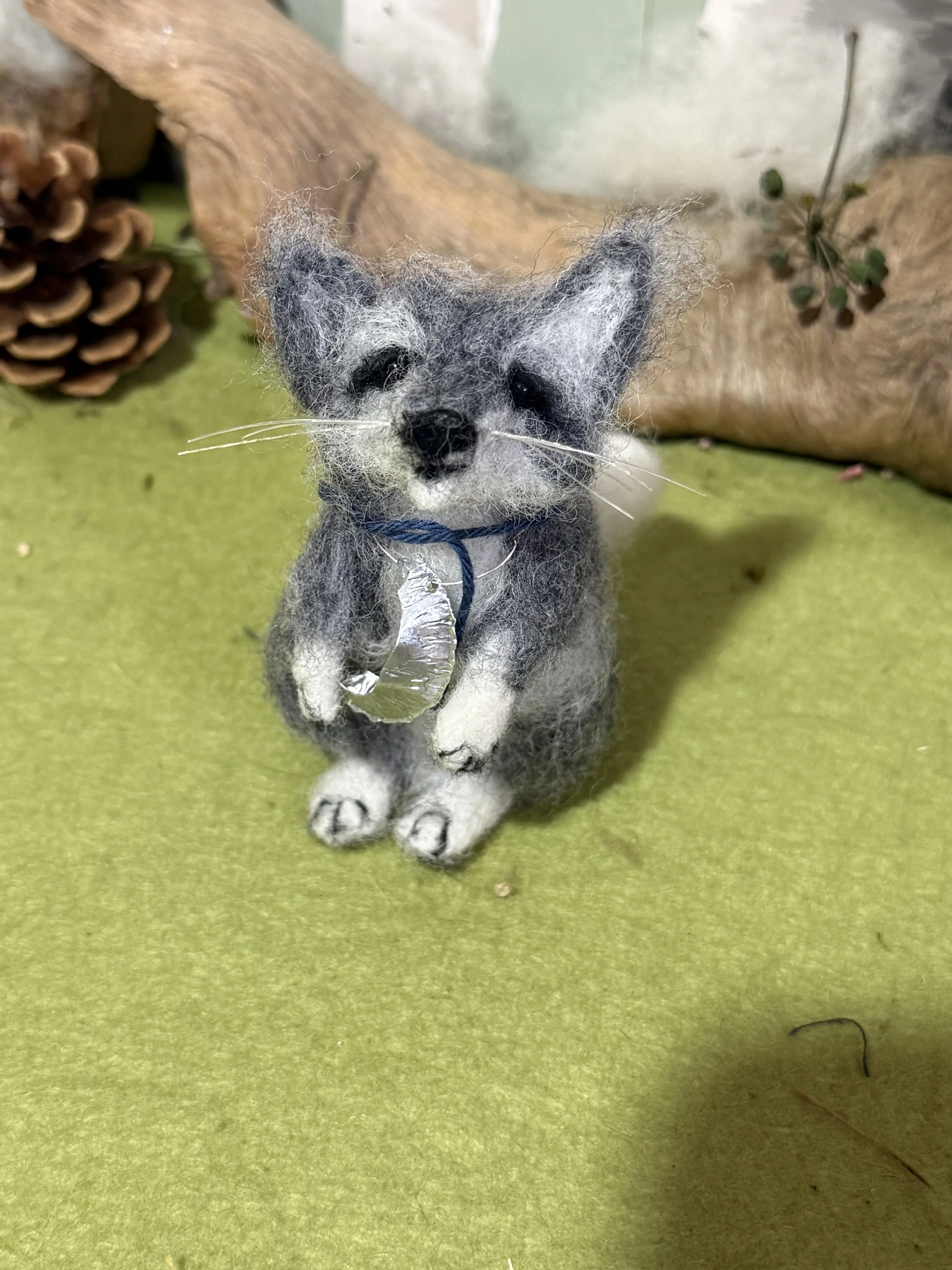 needlefelted wolf cub karin Celestine and the hare_1404 2.JPG