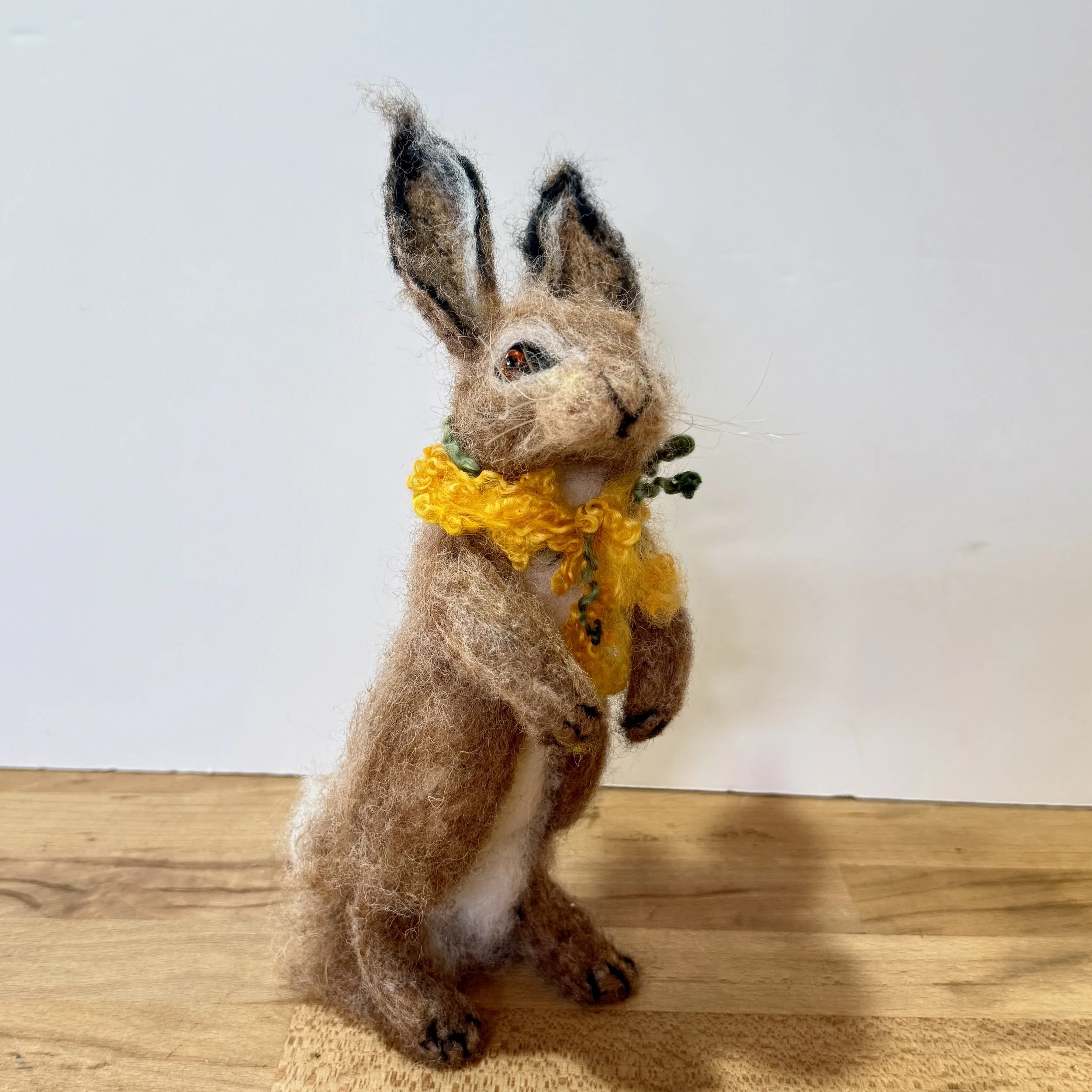 needlefelted hare celestine and the hare animal_3871.jpg