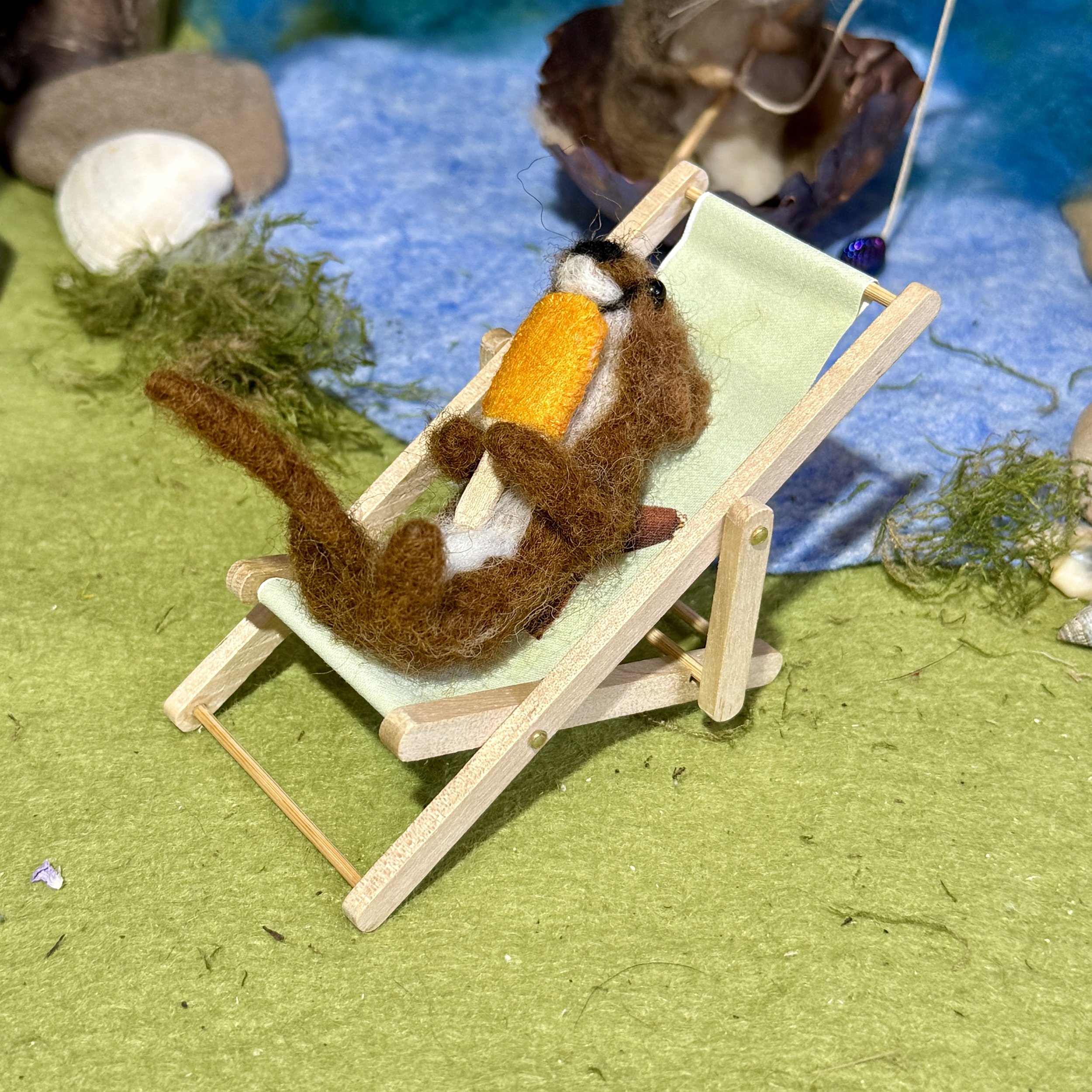 needle felted animal summer celestine and the hare summer_6241 2.jpg