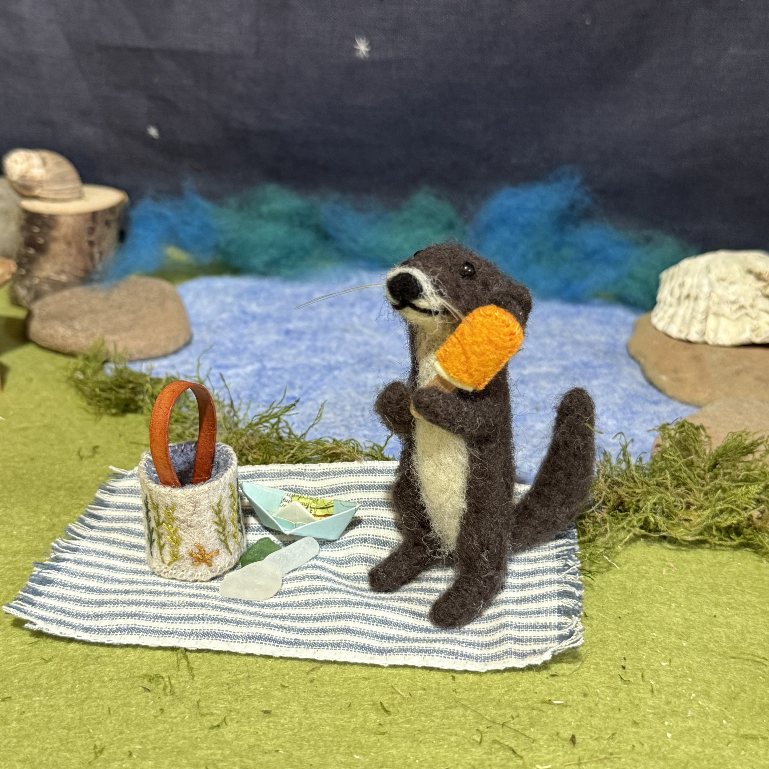 needle felted animal celestine and the hare summer_5886.jpg