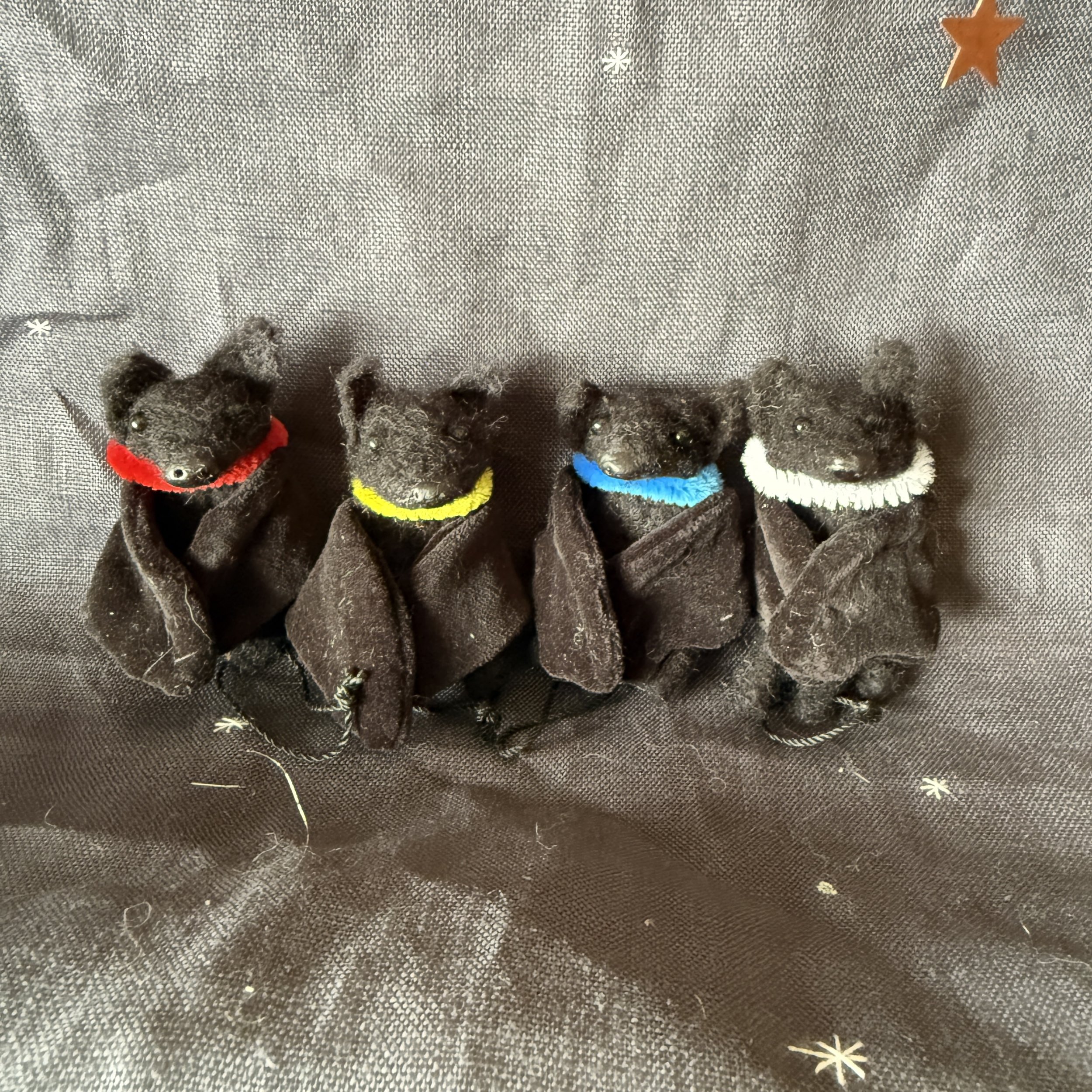 needlfelted-animal- bat celestine and the hare_6651.jpg