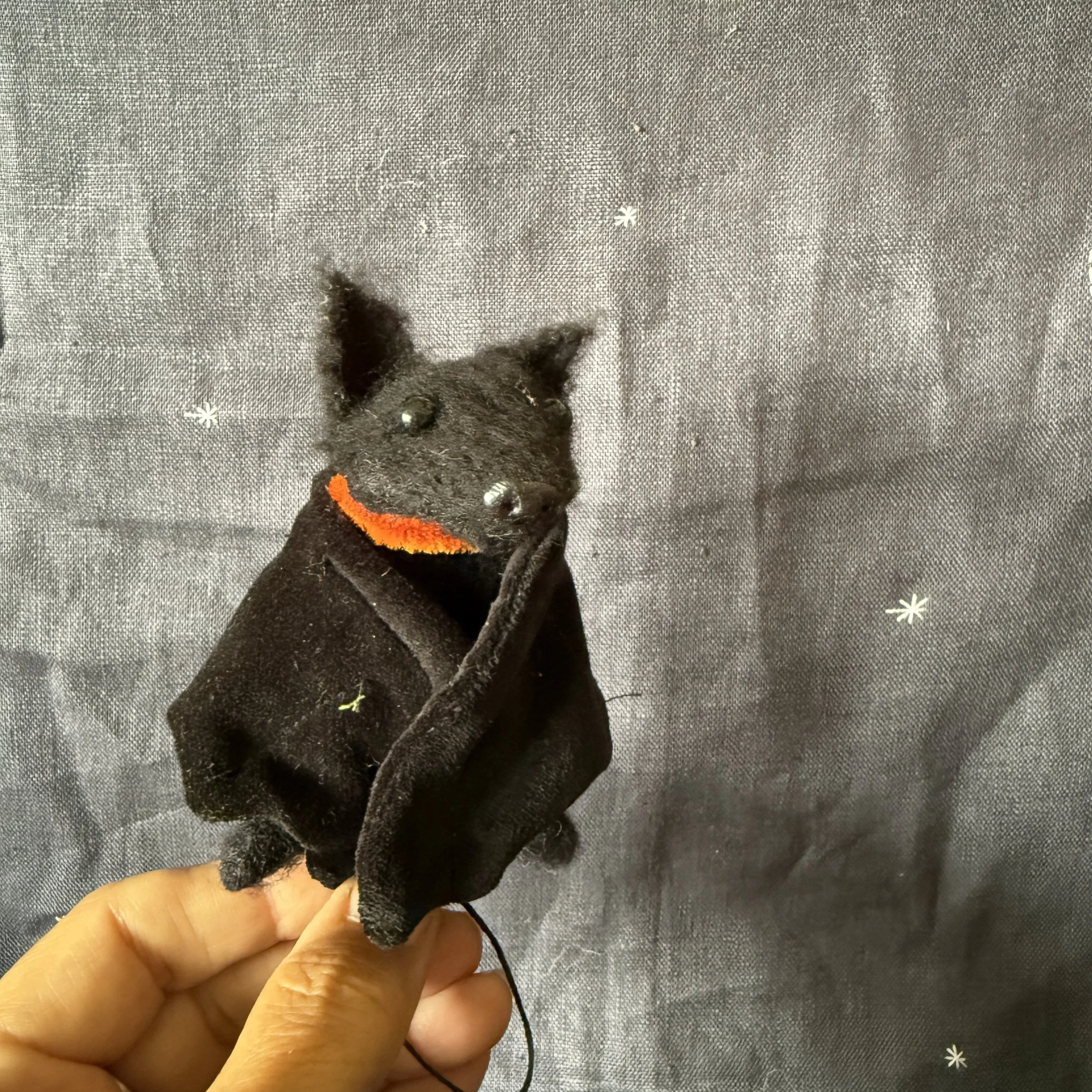 needlfelted-animal-bat celestine and the hare_6270.jpg