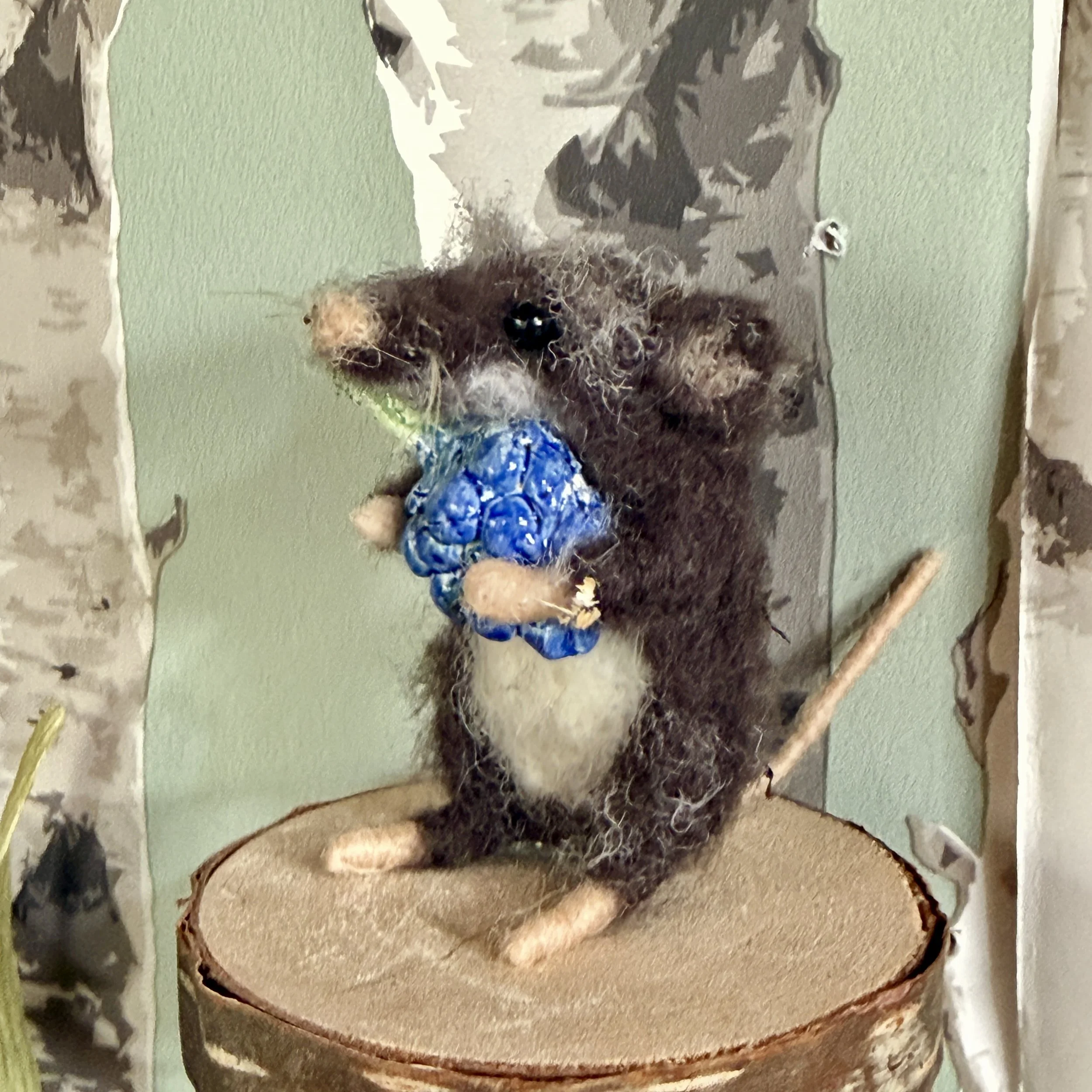 Shrew smiled at the memory of blackberrying with friends, purple paws, full tummies and so much laughter. Little shrew approx 6cm tall with a ceramic blackberry. £126