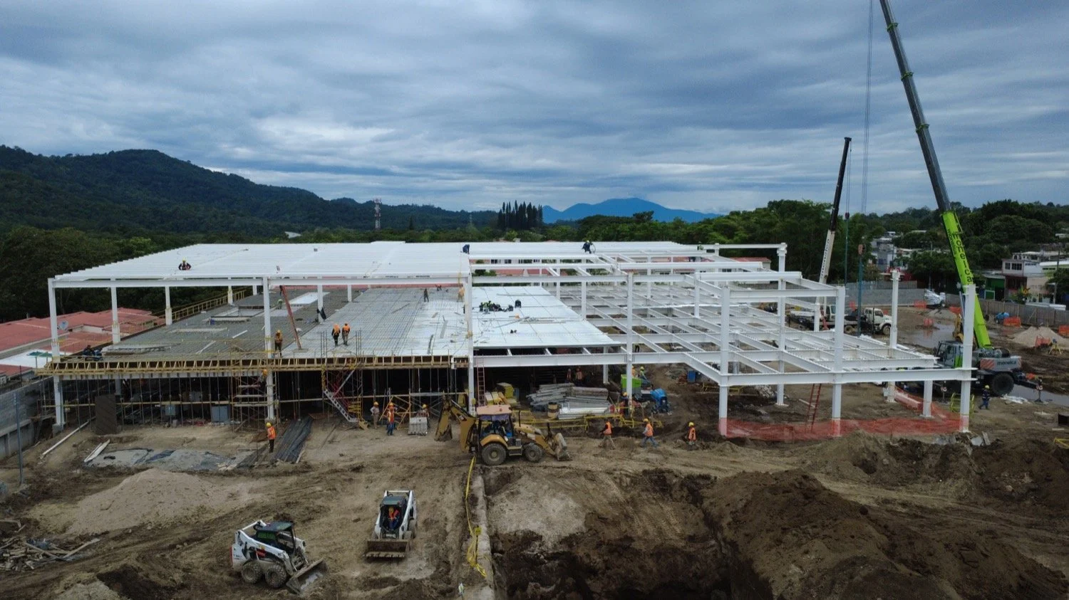 walmart-santa-tecla-concorda-constructoras-arquitectos-el-salvador-1.JPG