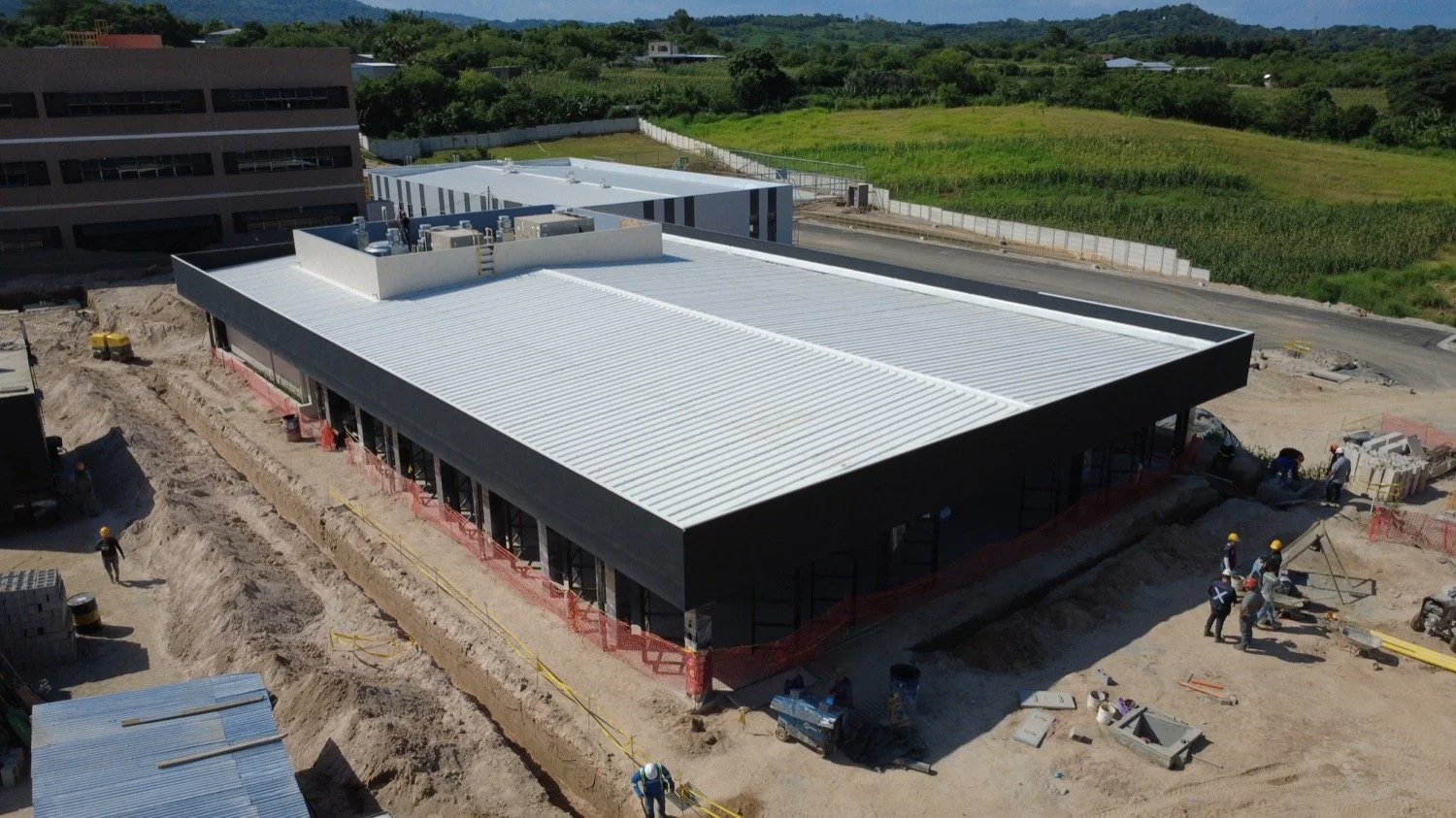 instituto-retos-fundacion-touno-steiner-avances-de-construccion-agosto-2026-concorda-constructora-arquitectos-el-salvador-72.JPG