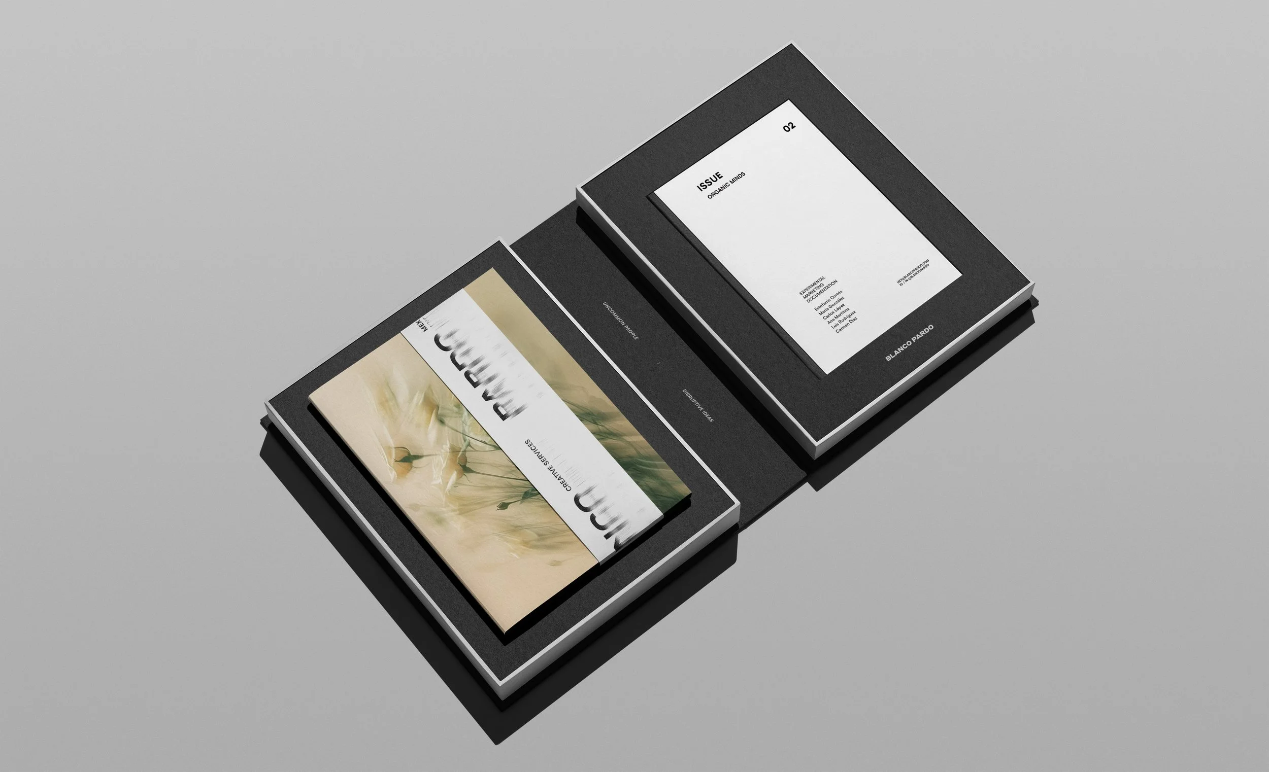 Folder-Mockup-Sharp-Series-02.jpg