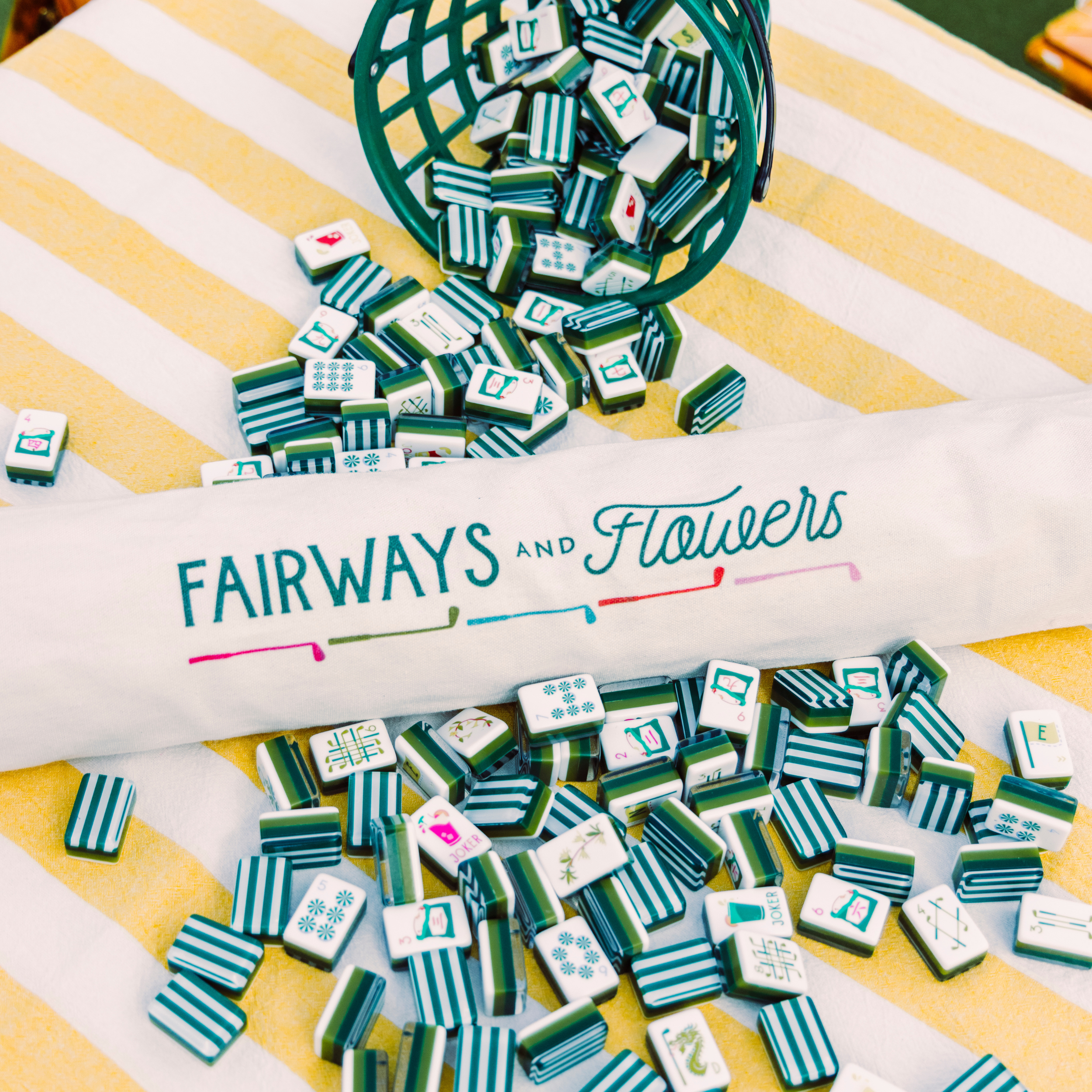 fairways-and-flowers-mahjong-mat-bag.jpg