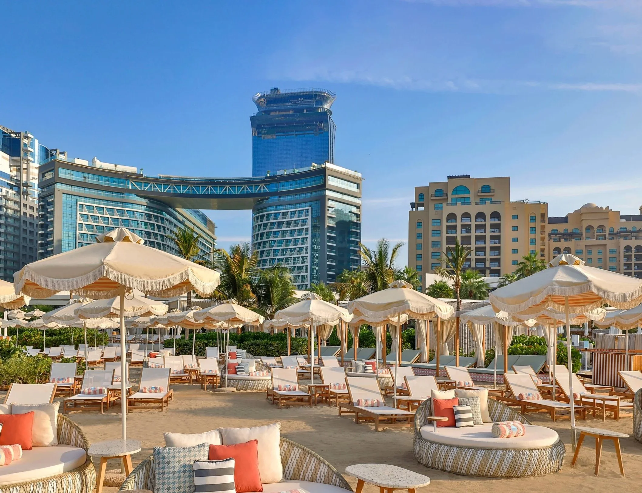 NH_Collection_Dubai_The_Palm_Beach_Club_1.jpg