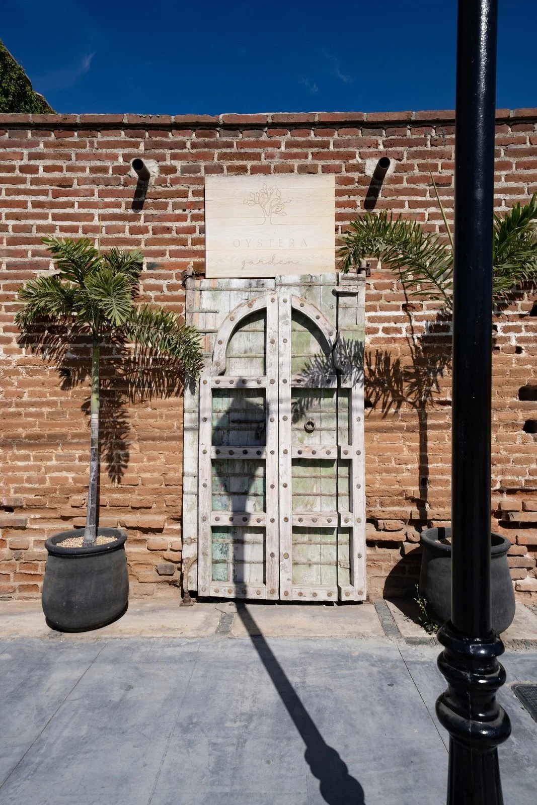04-weathered-doors-1-original.jpg