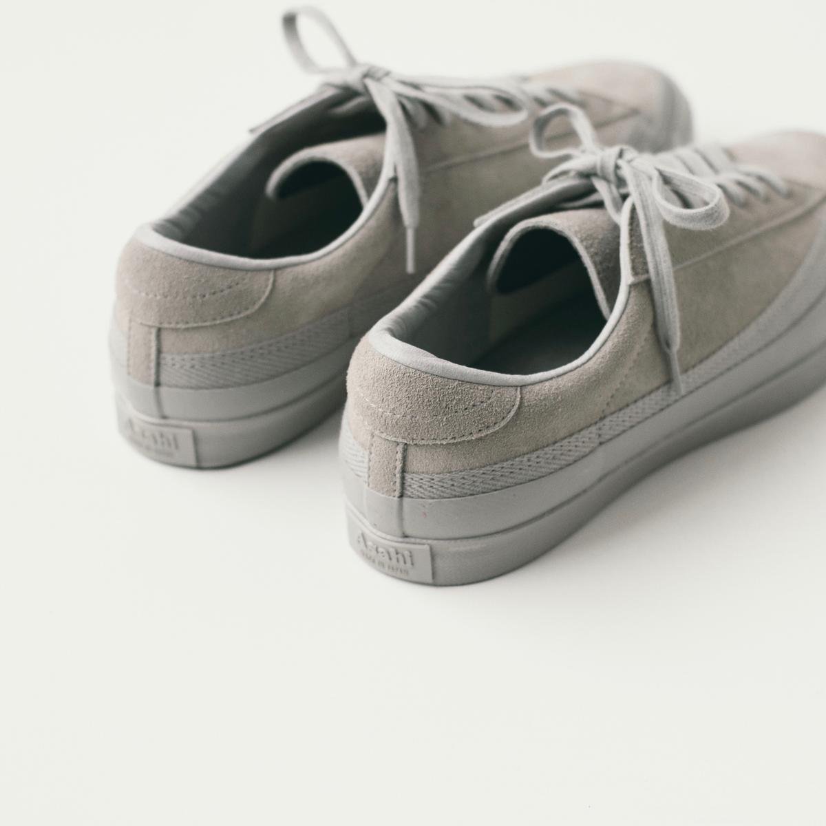 GreyBelted4.jpeg