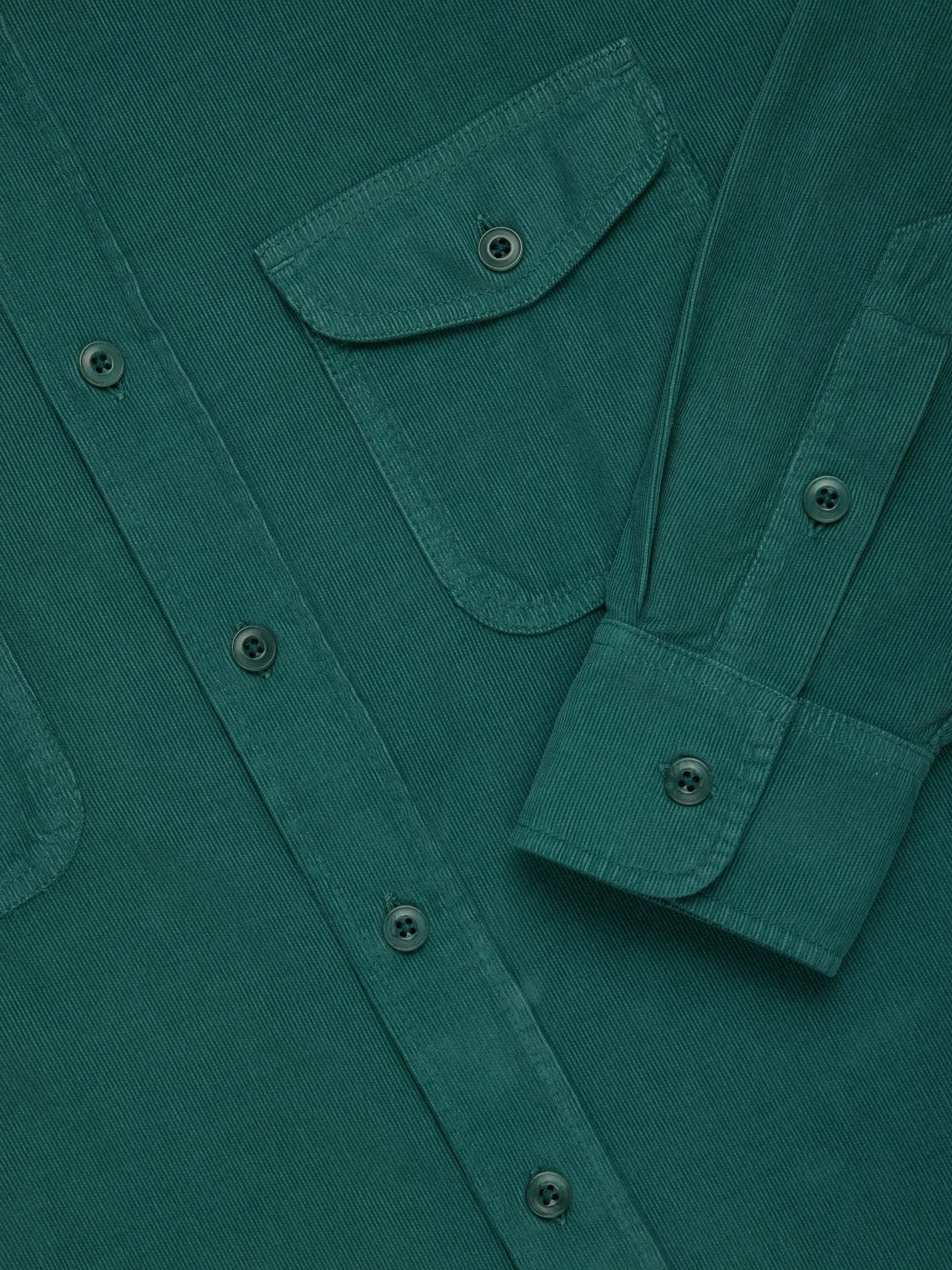 3S-01JAN26_FW26_STUDIO_SHIRT_HUNTER_GREEN_MICRO-CORD_D1.jpg