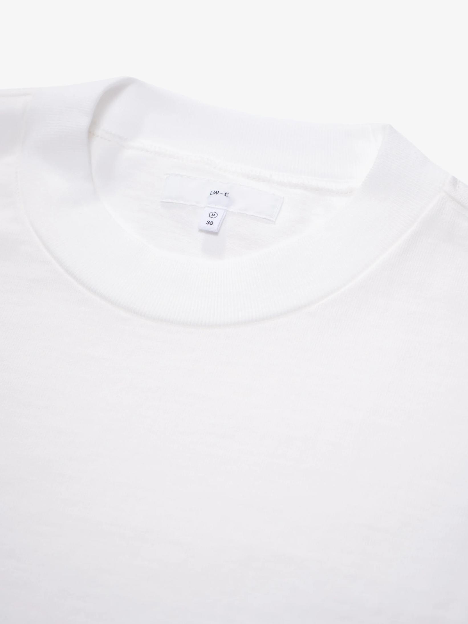 LW130T-RUGBY-T-SHIRT-WHITE-02_clipped_rev_1.png