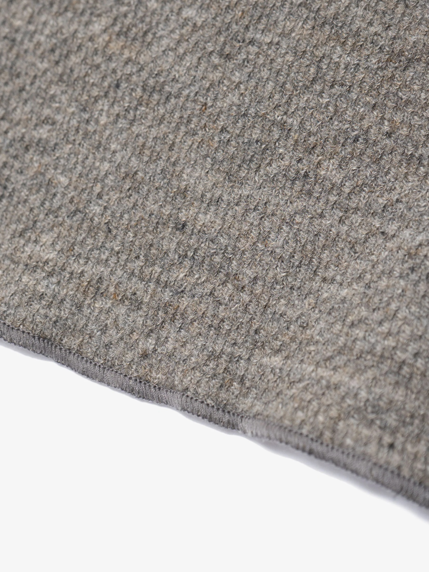 LW217-RAGLAN-THERMAL-GREY-MELANGE-04_clipped_rev_1.png