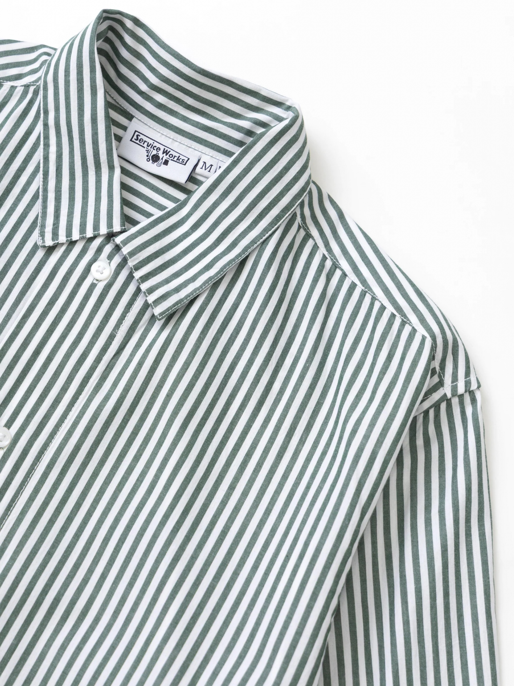SW219-PoplinStripeWaiterShirt-Forest-05.jpg_clipped_rev_1.png