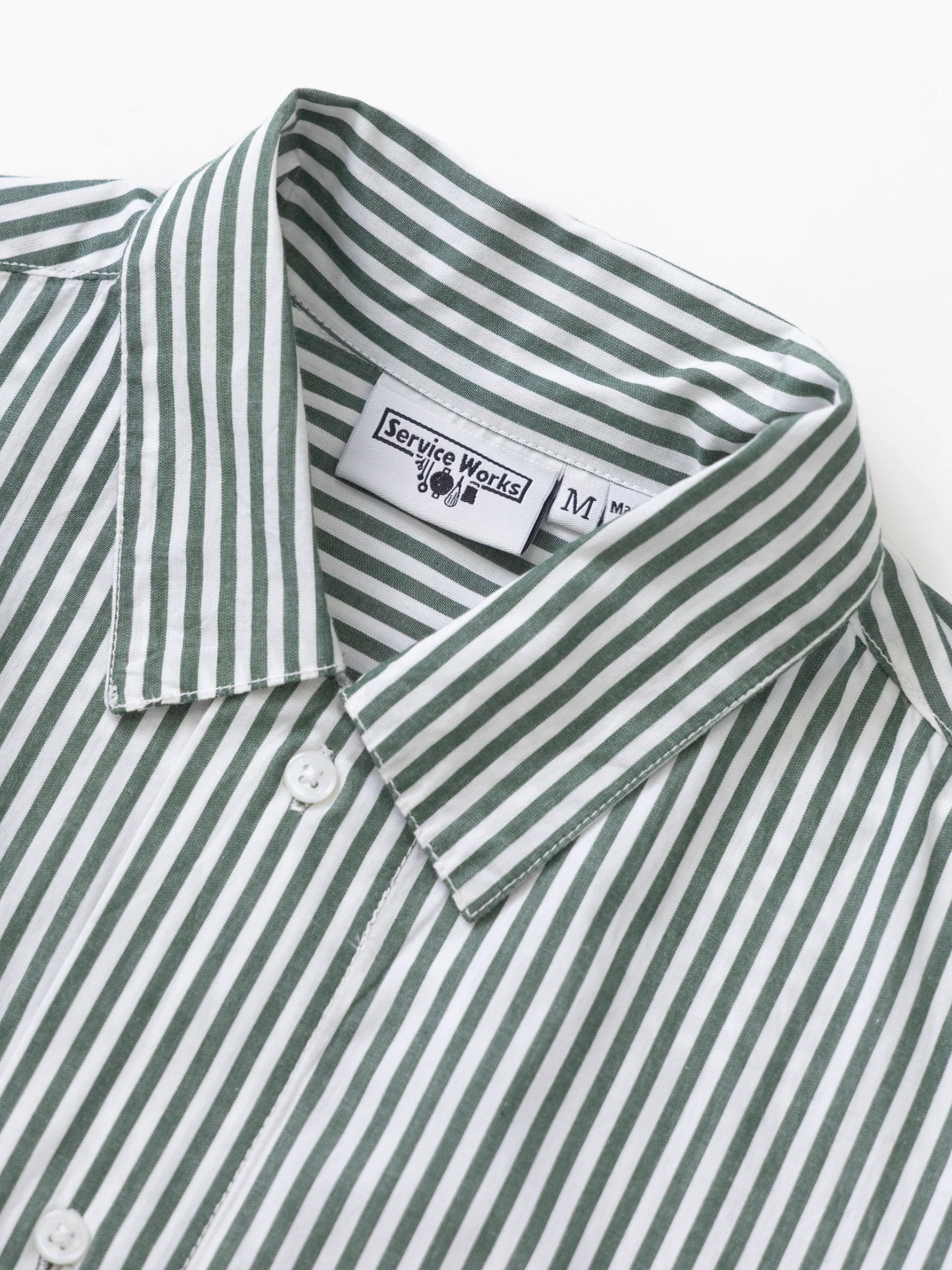 SW219-PoplinStripeWaiterShirt-Forest-03.jpg_clipped_rev_1.png