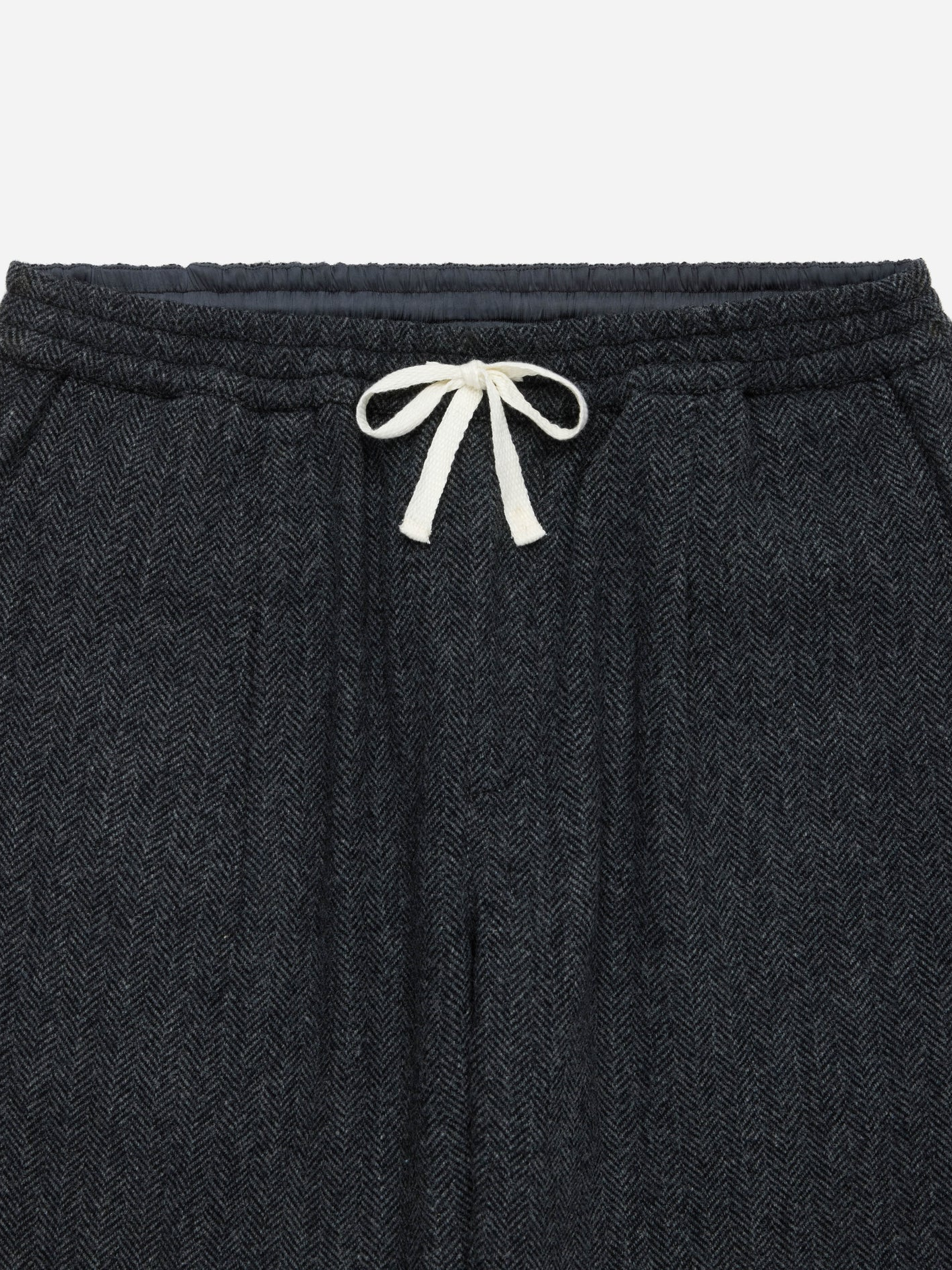 3S-08AUG26_FW26_EASY_PANT_BLACK_TWEED_D1_clipped_rev_1.png
