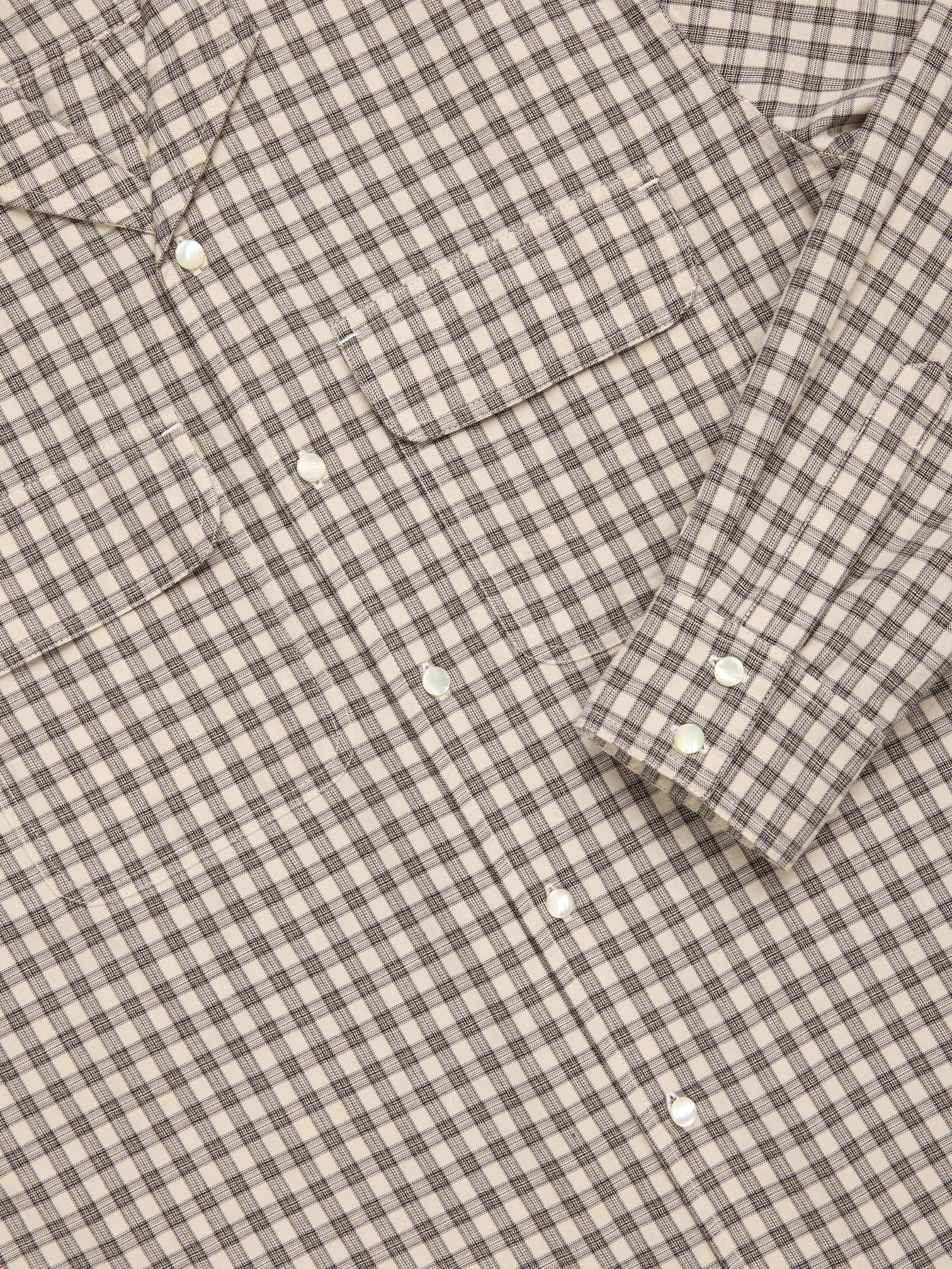 3S-12DEC25_FW26_OPEN_COLLAR_SHIRT_ECRU_MICROCHECK_D1.jpg