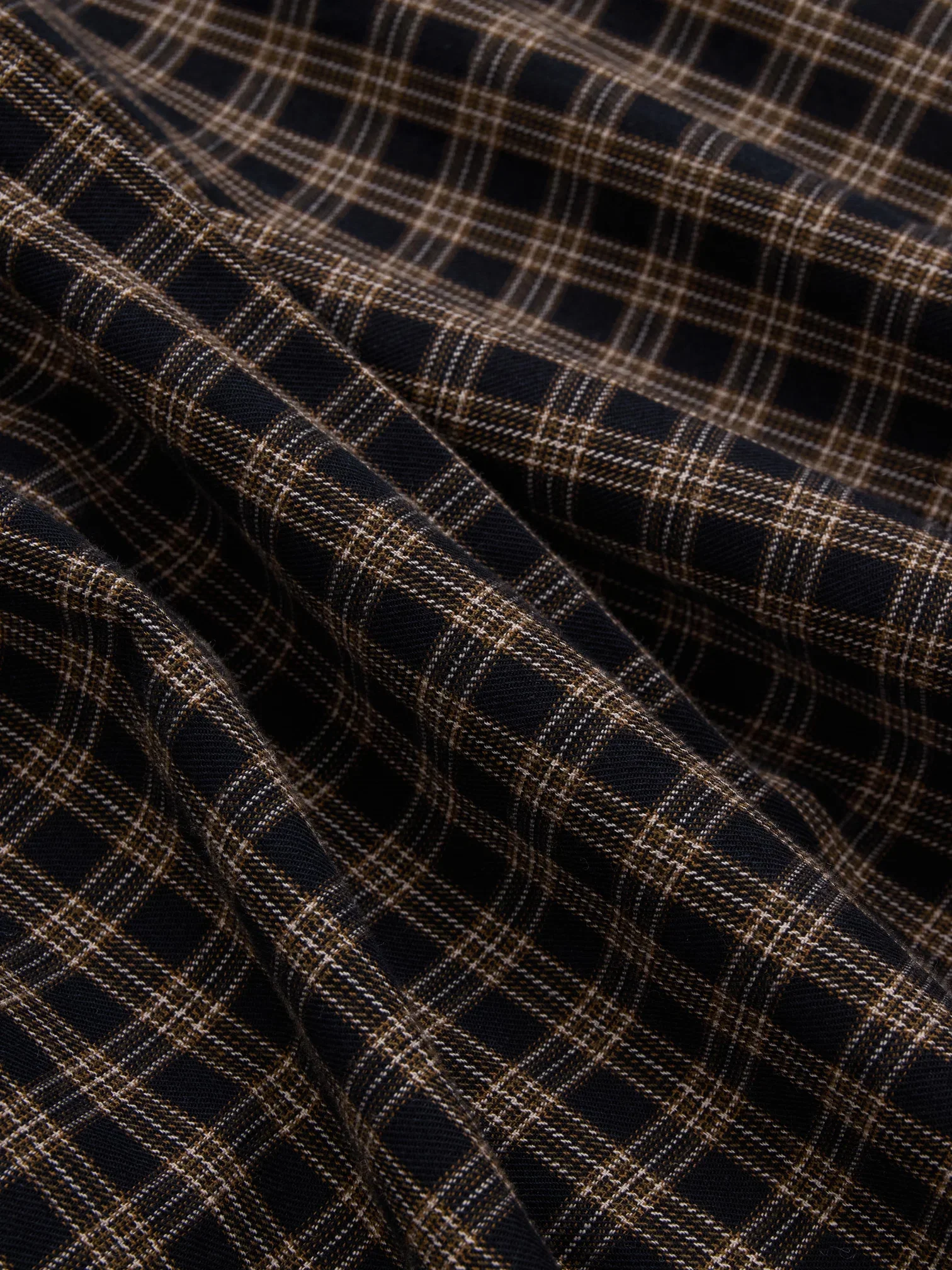 3S-12DEC25_FW26_OPEN_COLLAR_SHIRT_BLACK_MICROCHECK_D2.jpg.webp