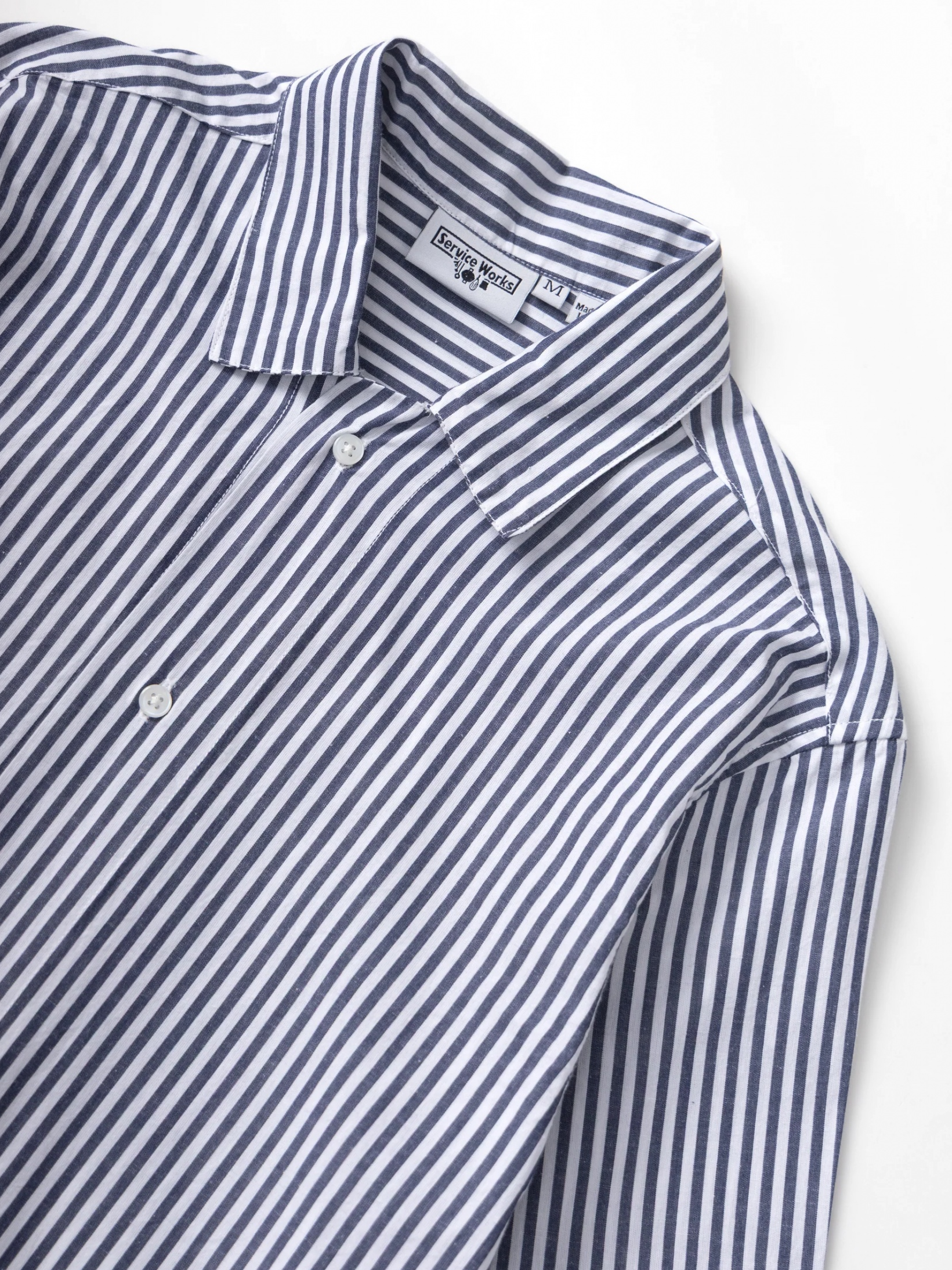 SW219-PoplinStripeWaiterShirt-Royal-03.jpg_clipped_rev_1.png