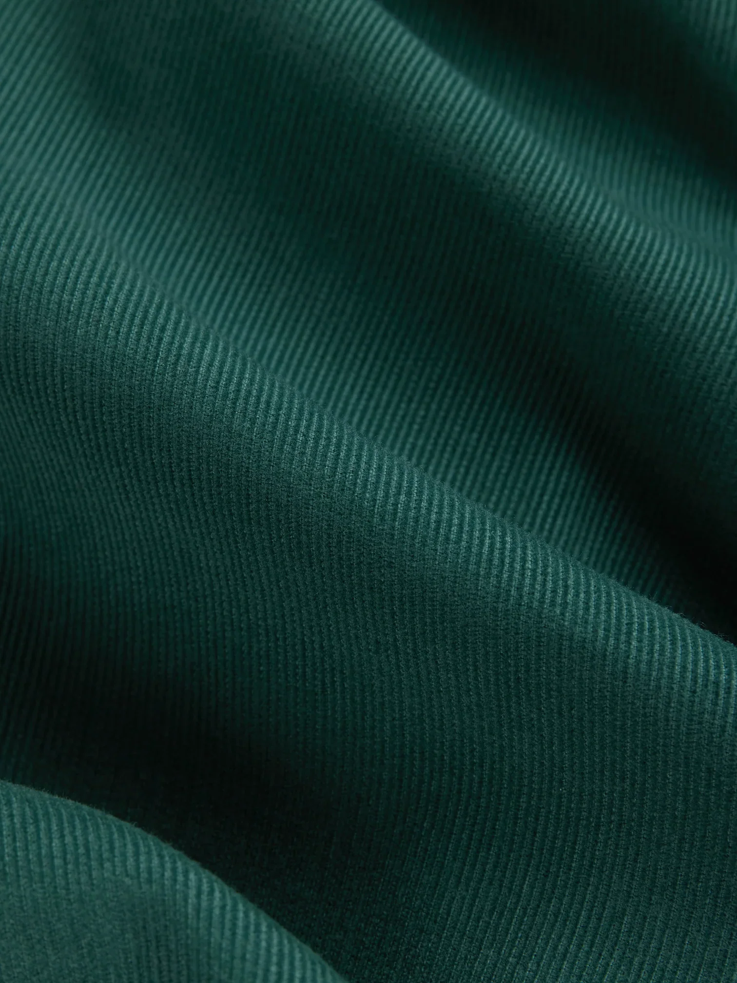 3S-01JAN26_FW26_STUDIO_SHIRT_HUNTER_GREEN_MICRO-CORD_D2.jpg.webp