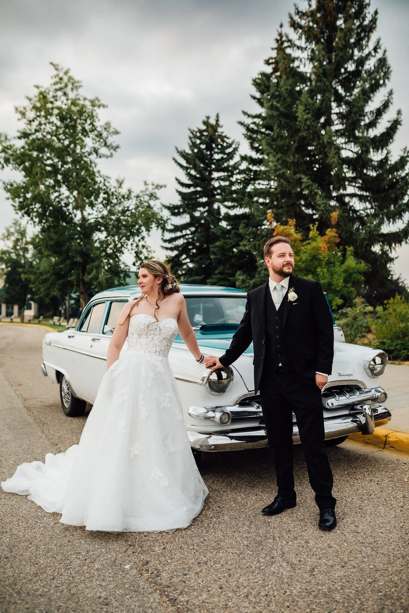 Michaela &amp; Steven - Westerner Park Wedding - Harvest Gardens &amp; The Chalet 