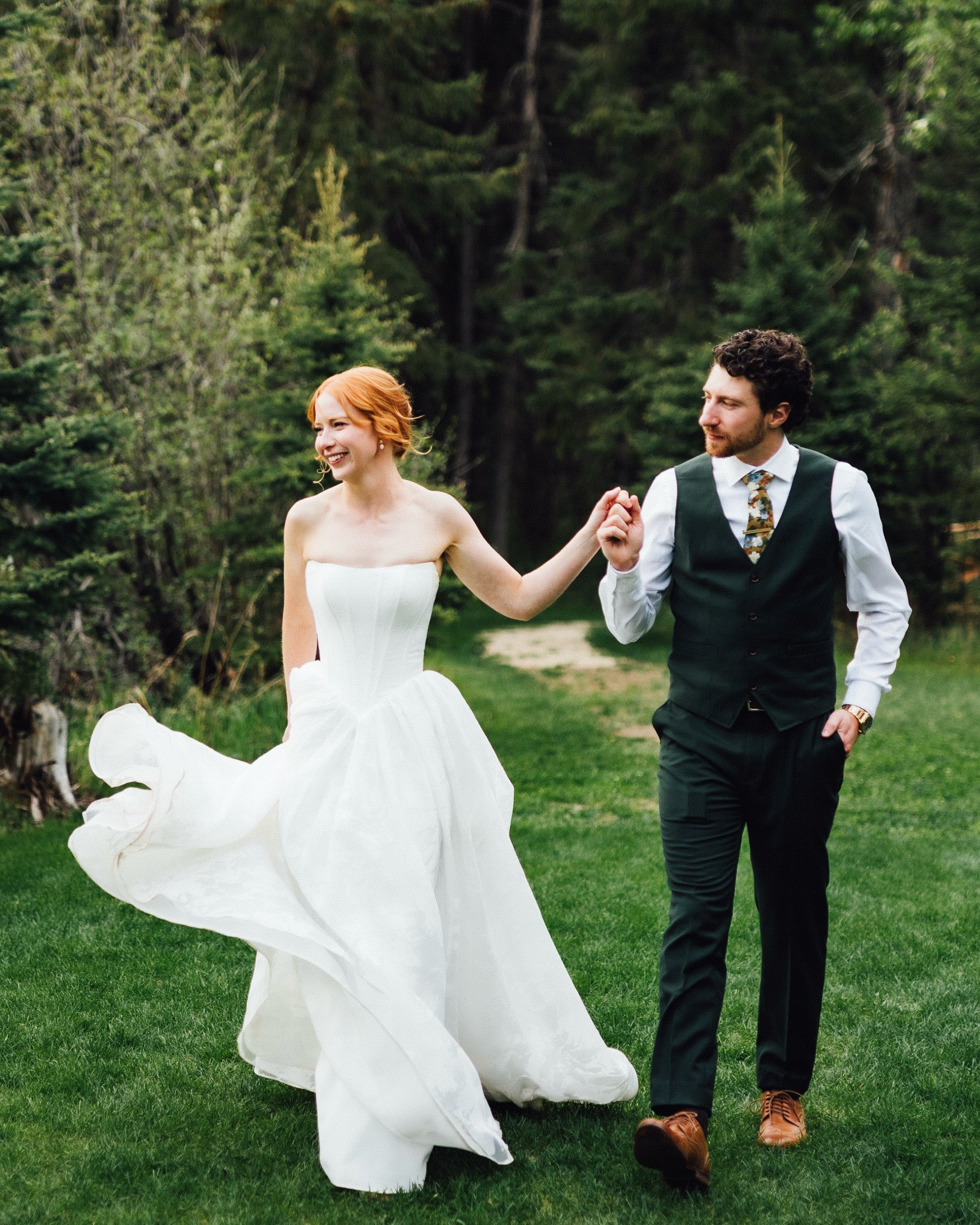 Amy &amp; Dimitri&rsquo;s wedding day was beyond perfection! In the days leading up to their wedding we were all constantly refreshing the forecast praying it was wrong and thank goodness it was! The rain held off for the most part and we even got so