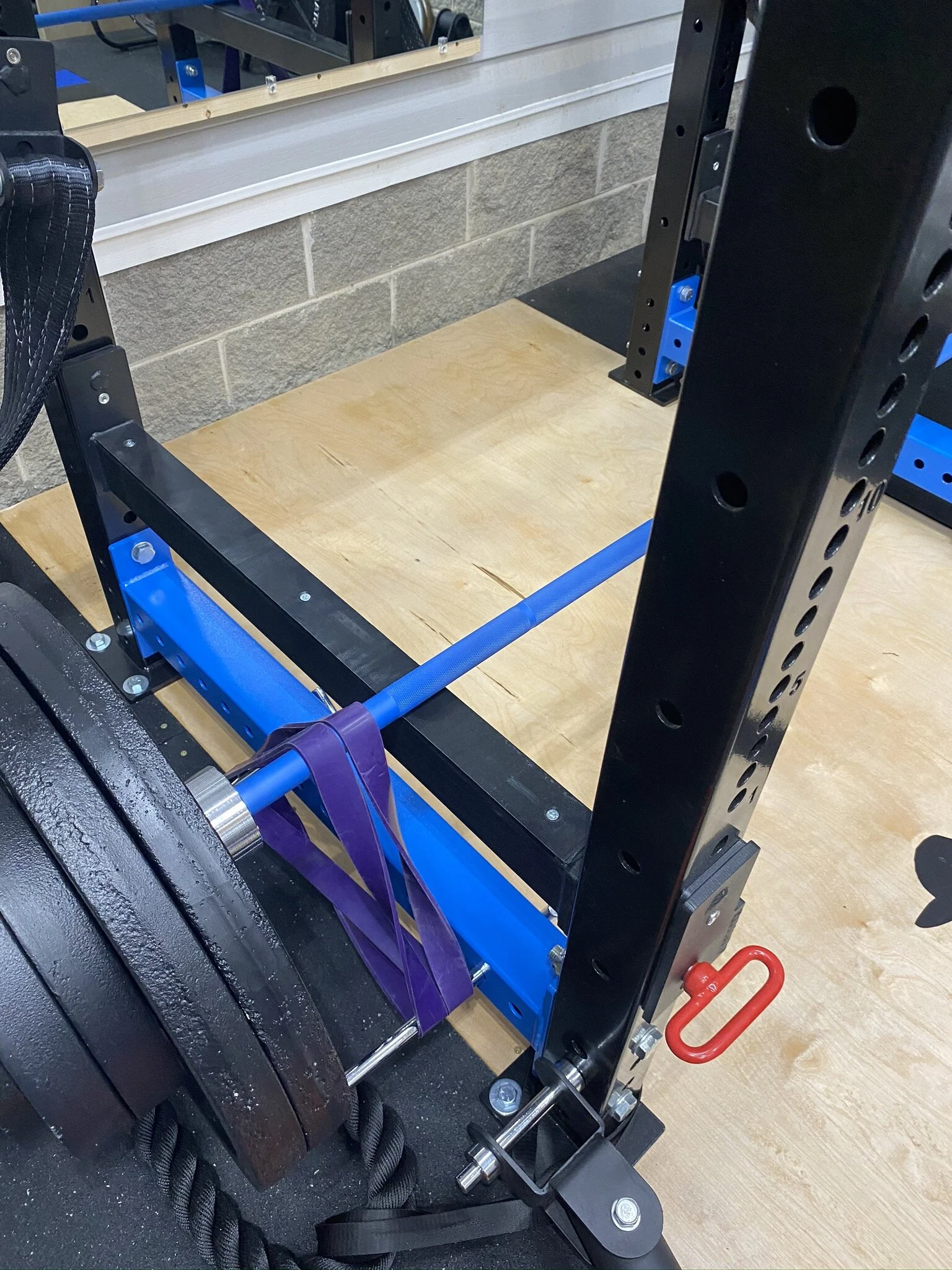 Texas Deadlift Bar with bands