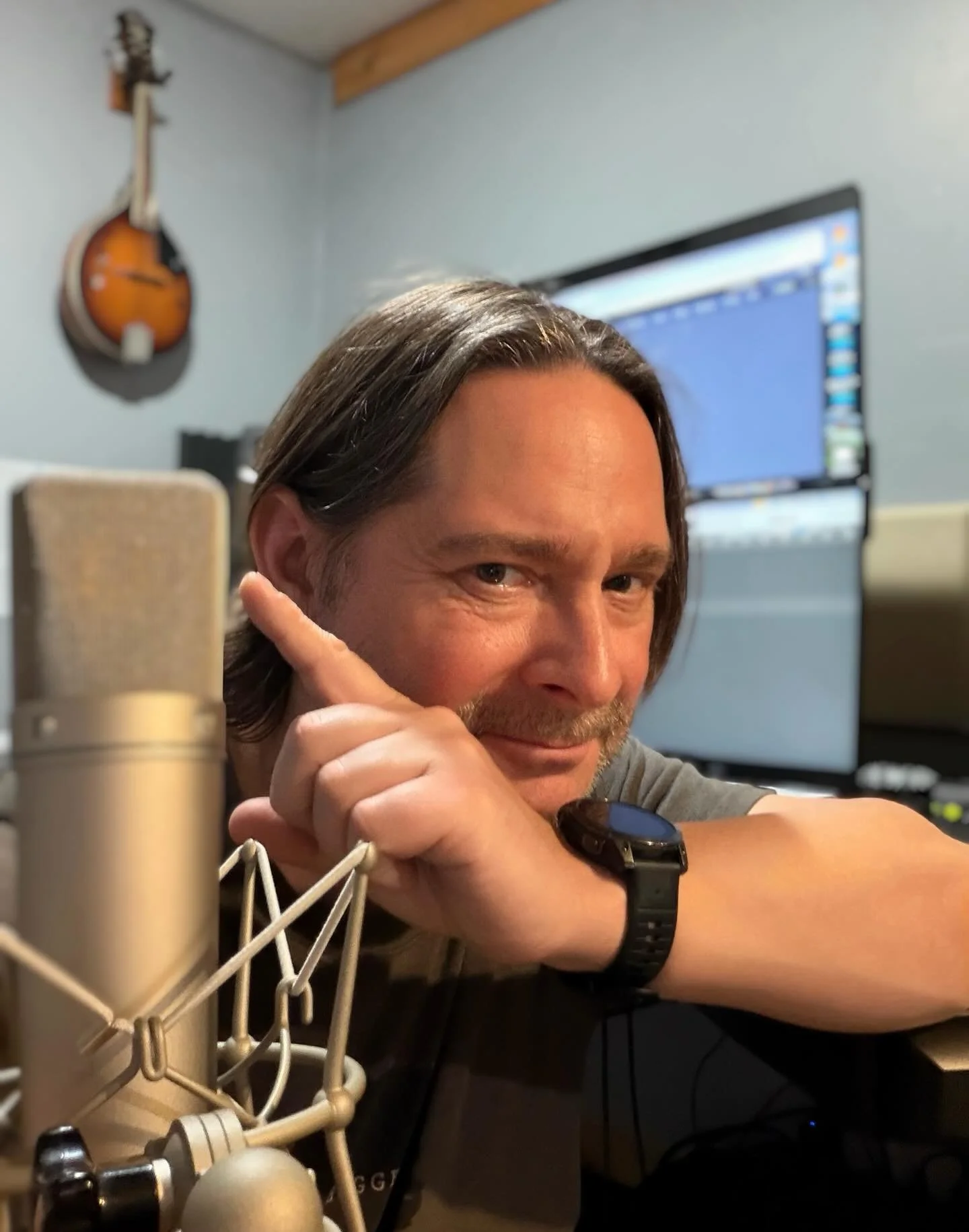 Back at it. 😛🎸🎶