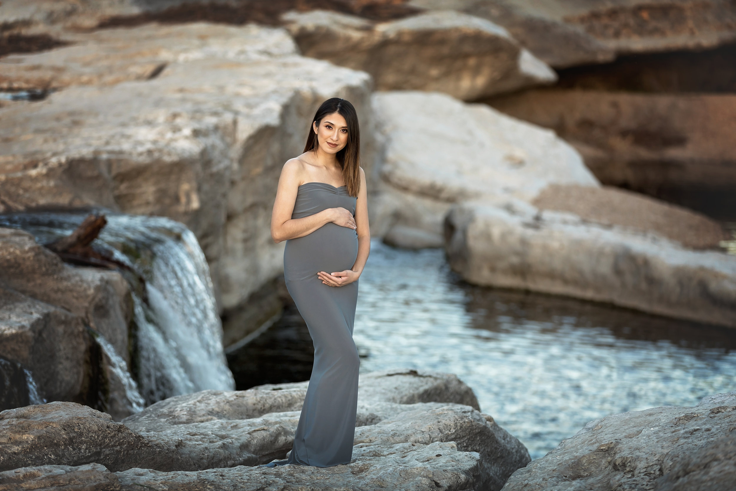 Maternity shoot at Lower Falls Mckinney Falls