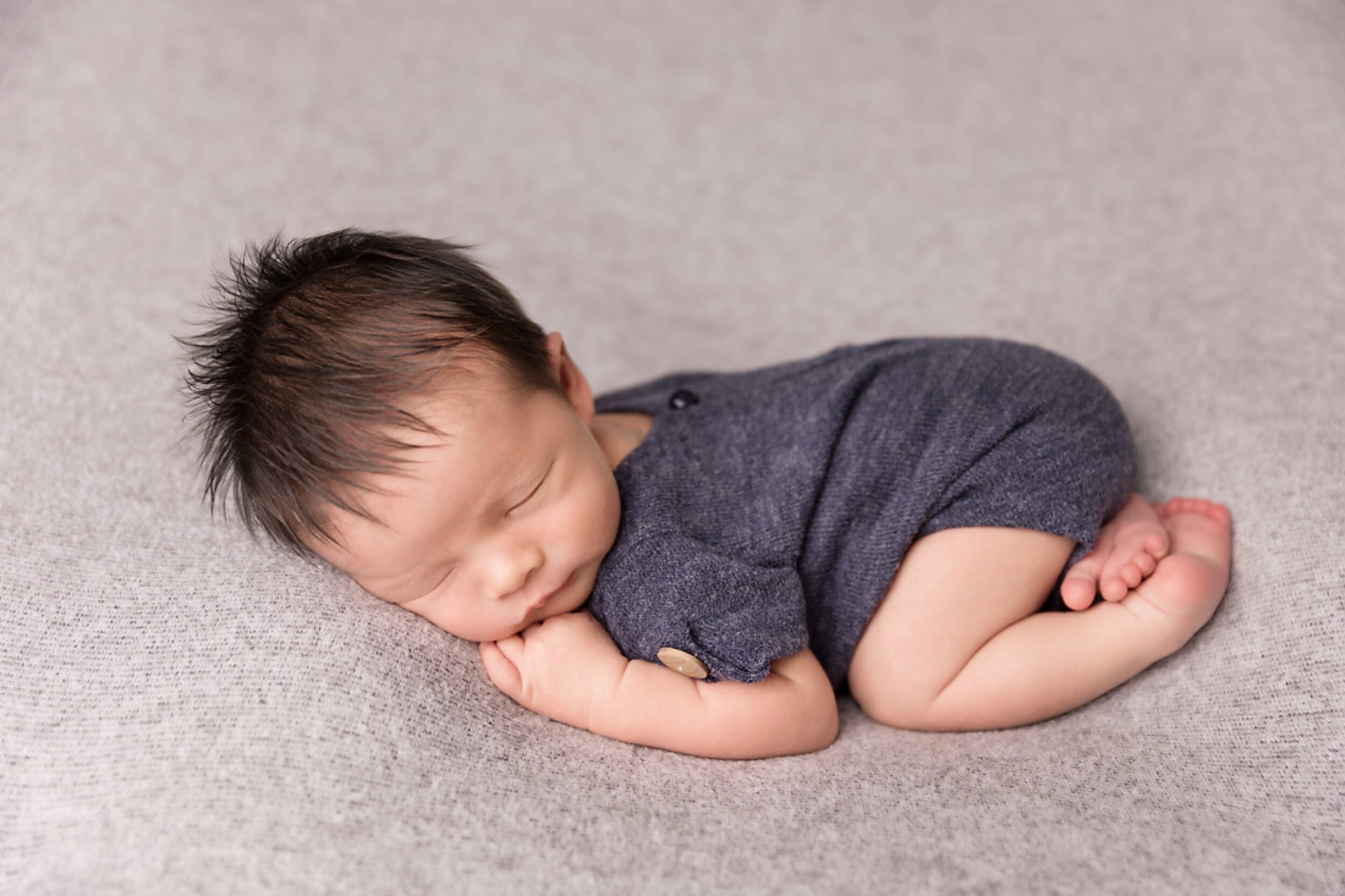 Newborn-Studio-Session-Jessica-Doffing-Photography_0002.jpg